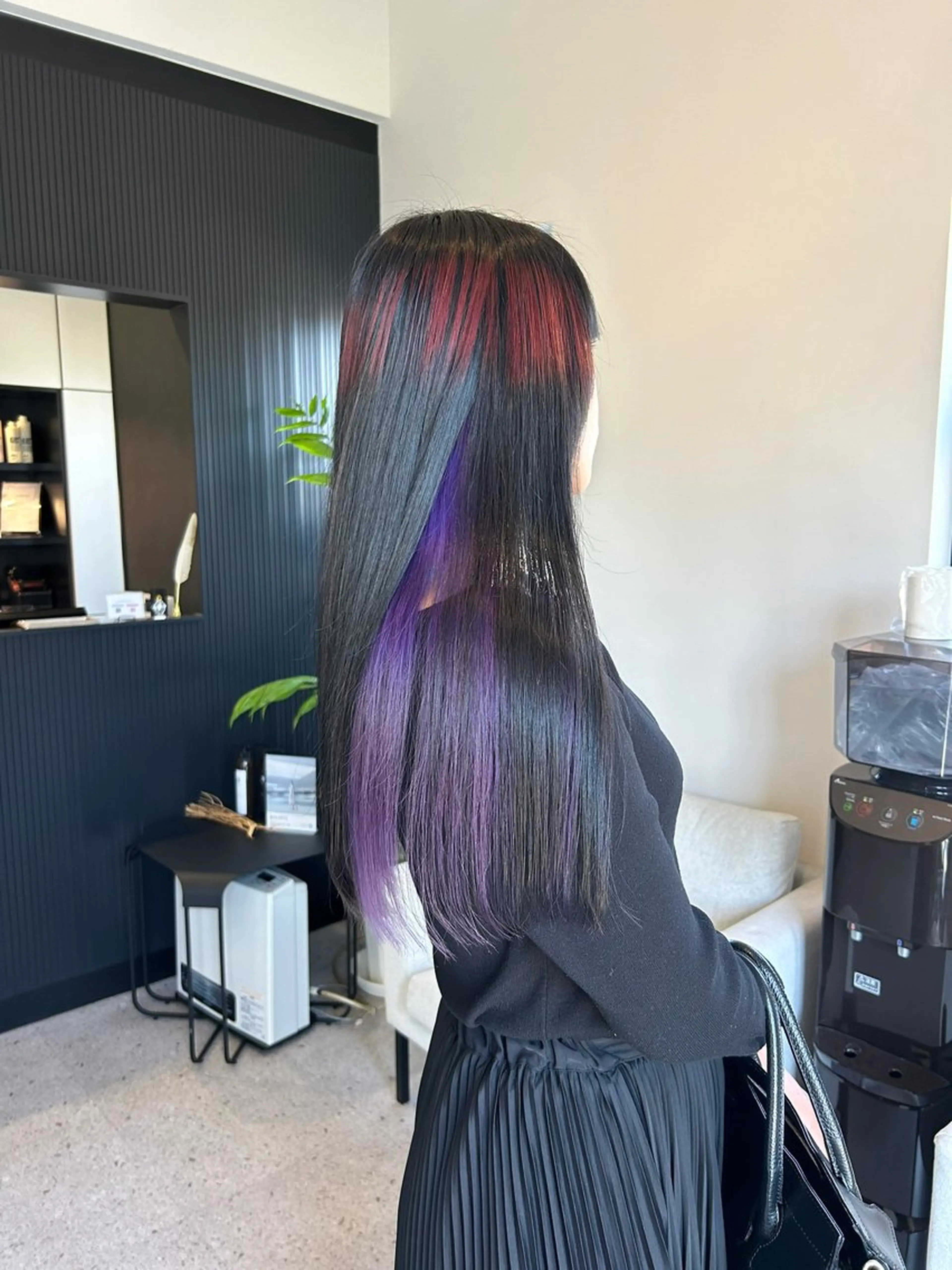 ロング カラー ヘアカラー トリートメント SHIINA シイナのヘアスタイル