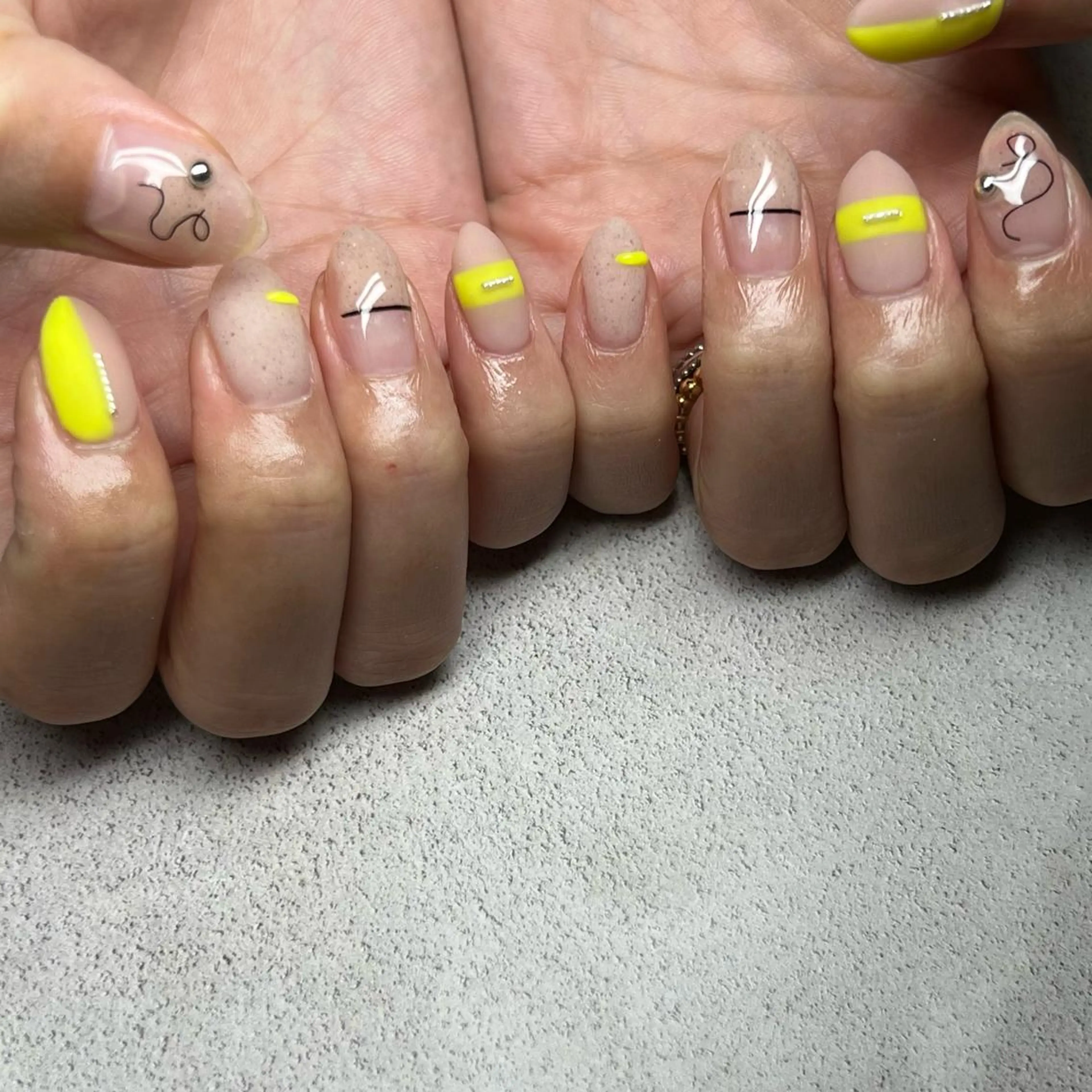 ネイル ハンドネイル 𝐫𝐚𝐢 𝐧𝐚𝐢𝐥の眉毛・アイブロウイメージ