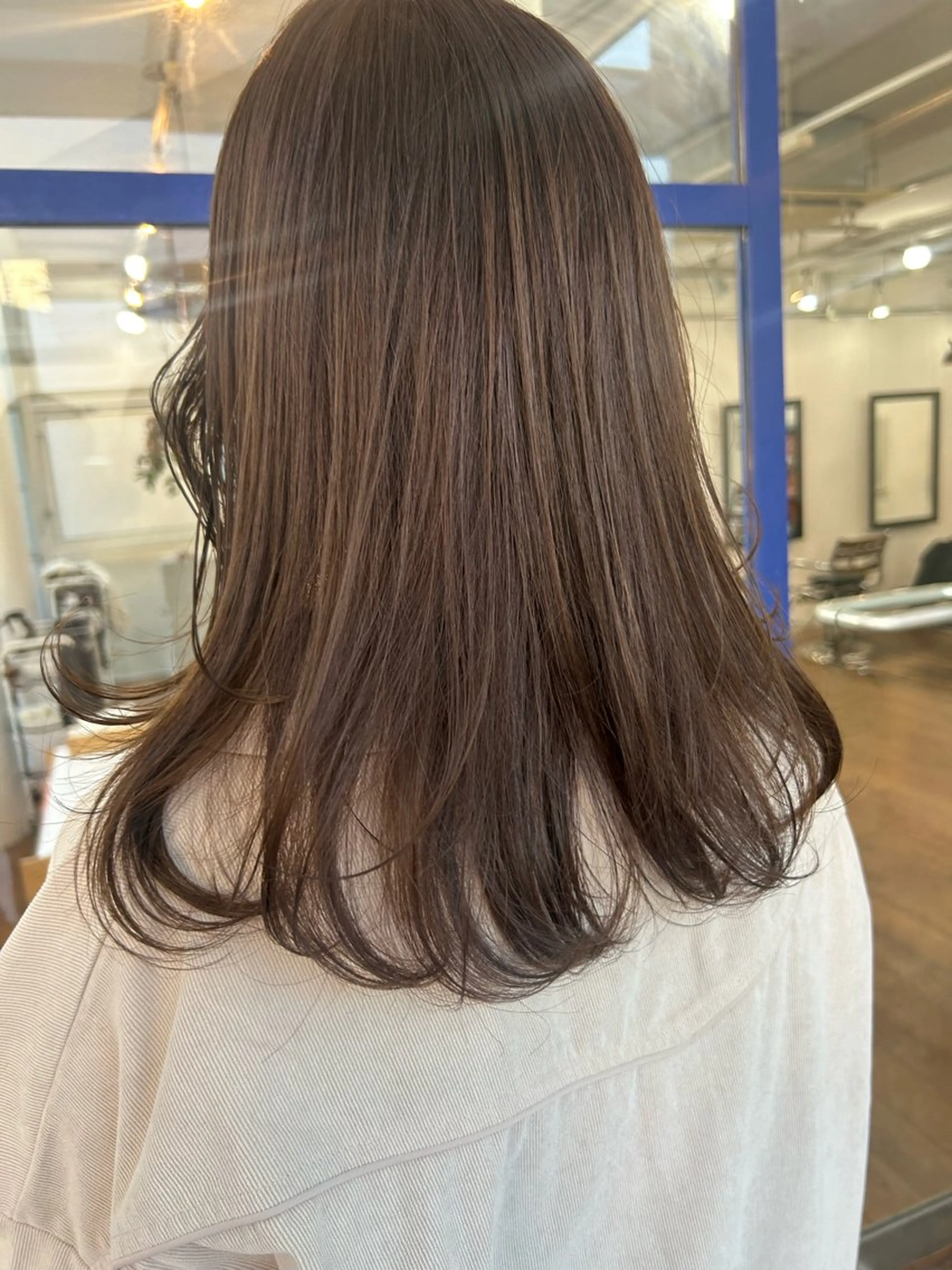 カラー VISION   aoyama所属・かがやしづ ⭐️ハイトーンのヘアスタイル