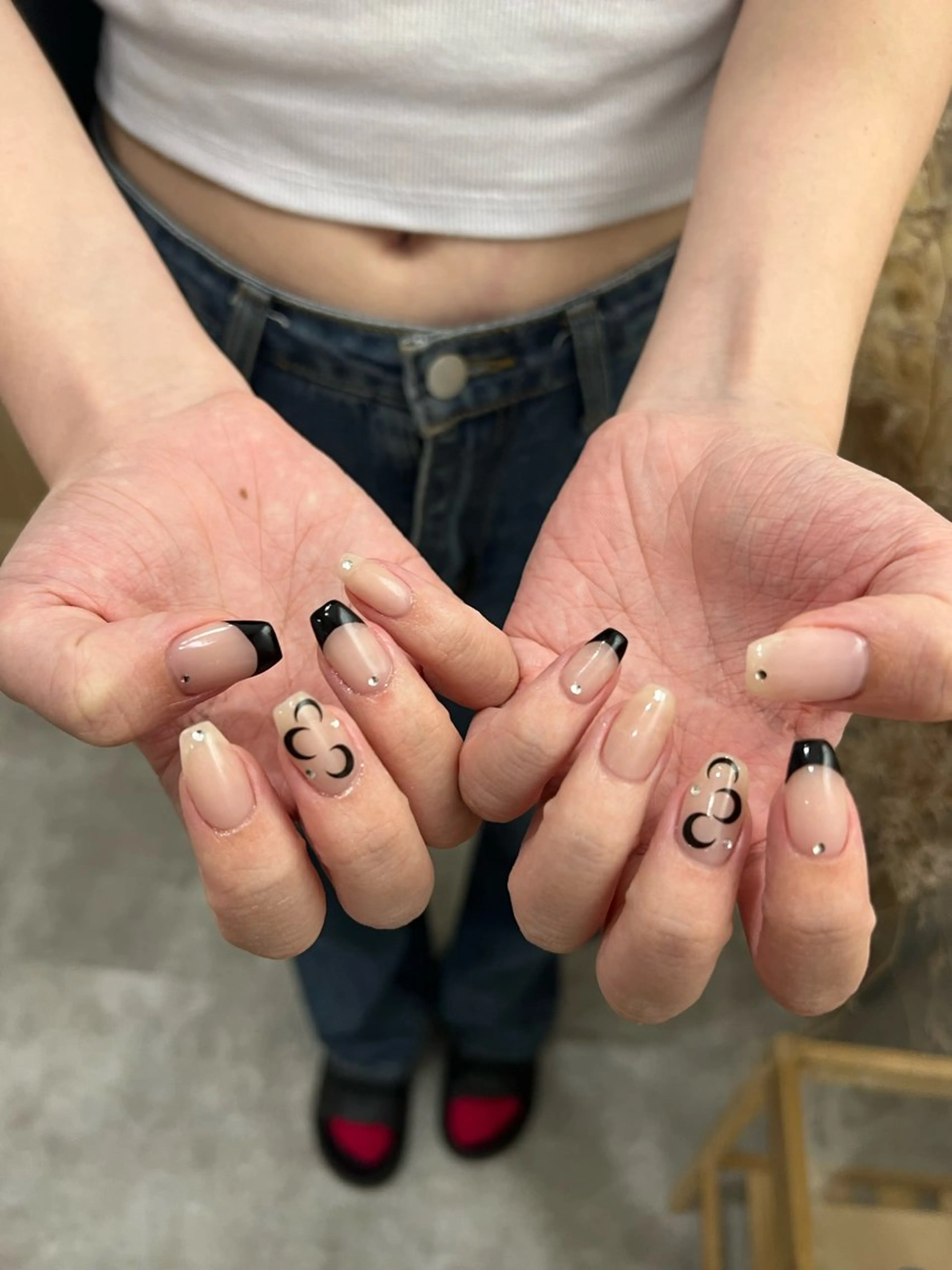 ネイル ハンドネイル NAGISA🧁🎀 持ち込み⌇パラジェルのネイルデザイン