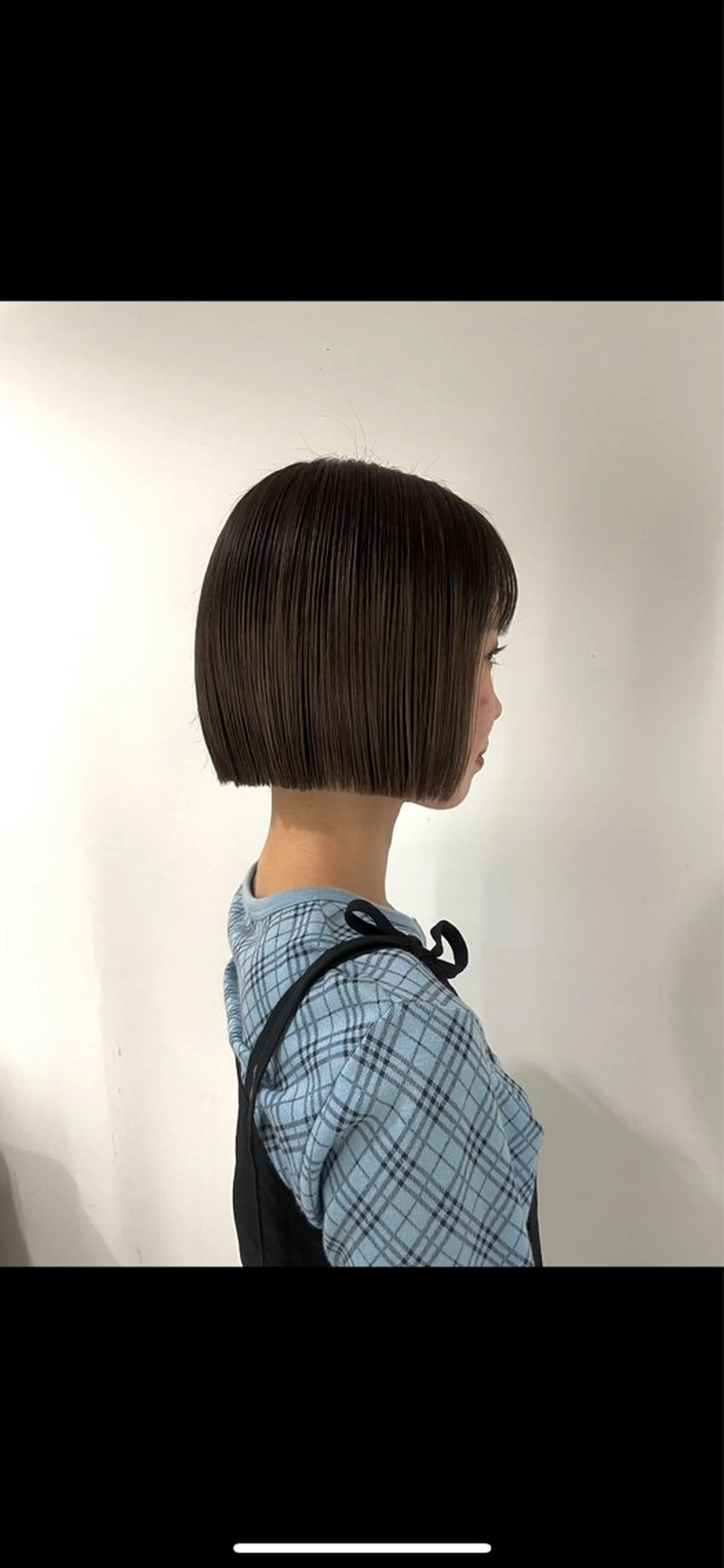 ショート カラー ボブ 外ハネヘア カット ヘアカラー トリートメント 青沼夏未/オリーブ/ 寒色カラーのヘアスタイル