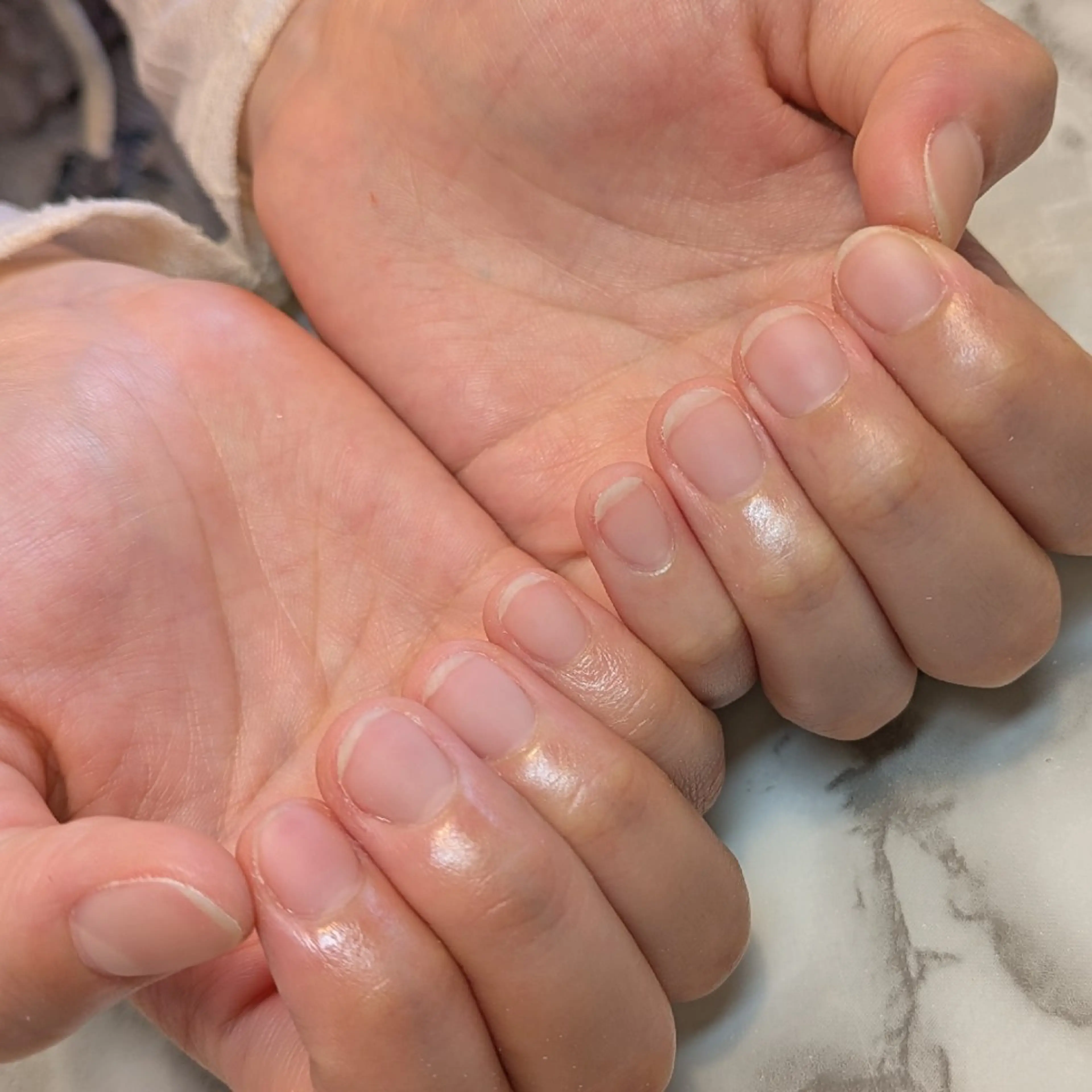 ネイル ジェヌインネイル 河内のネイルデザイン