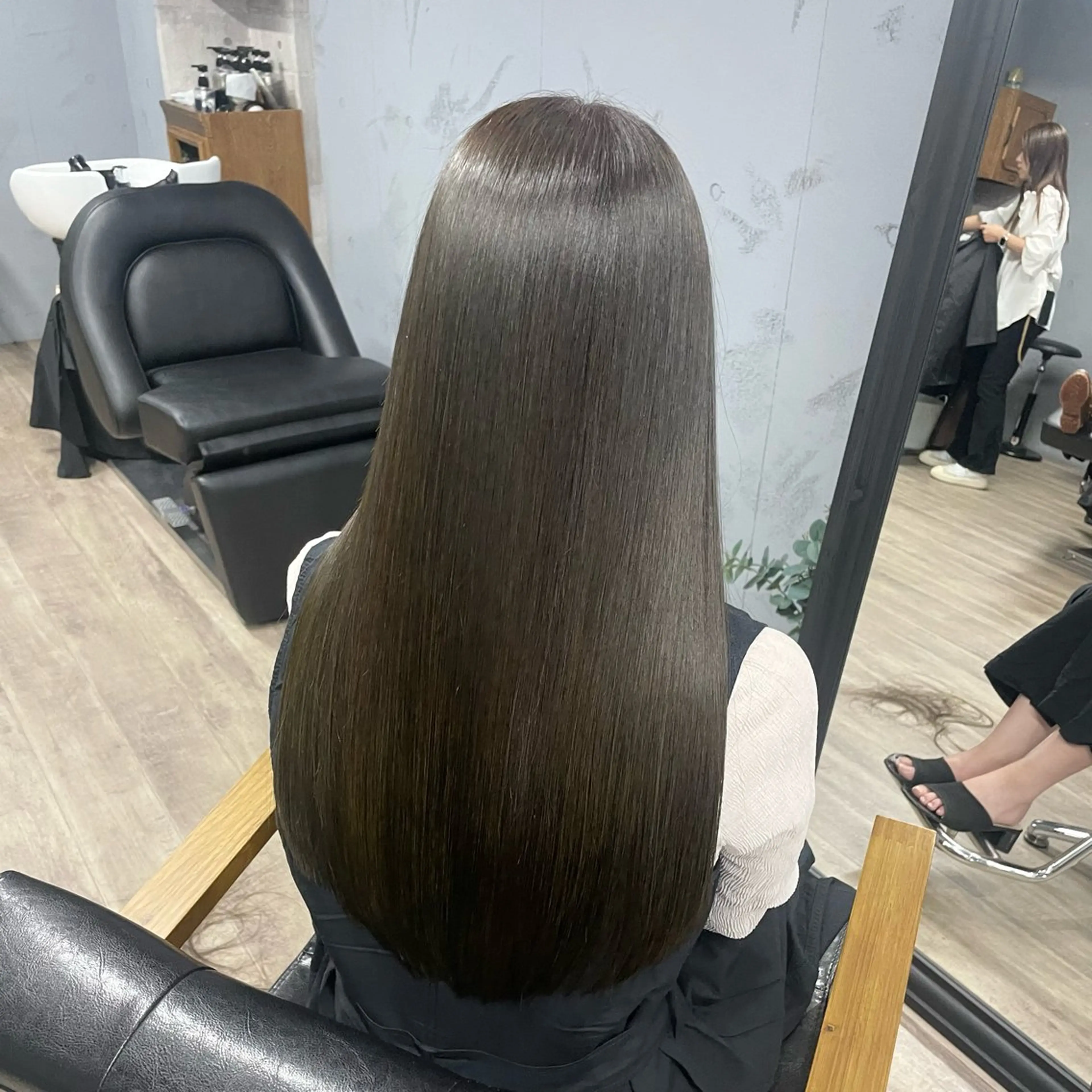 ⭐️後輩アシスタントの練習モデル⭐️髪質改善縮毛矯正 ¥22,550→¥6,000の写真