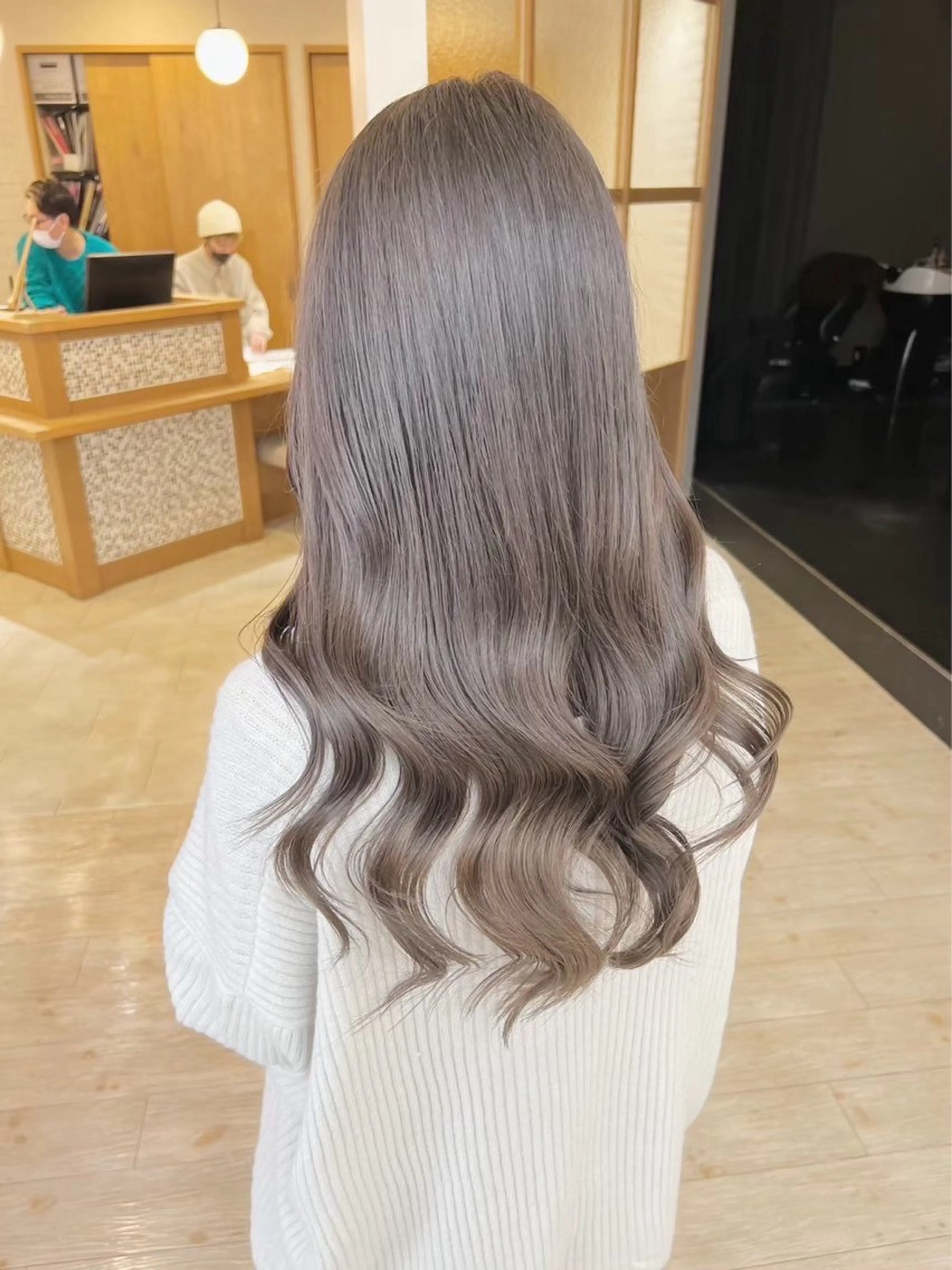 ロング レイヤー/くびれ/ 縮毛/チェレ金剛のヘアスタイル