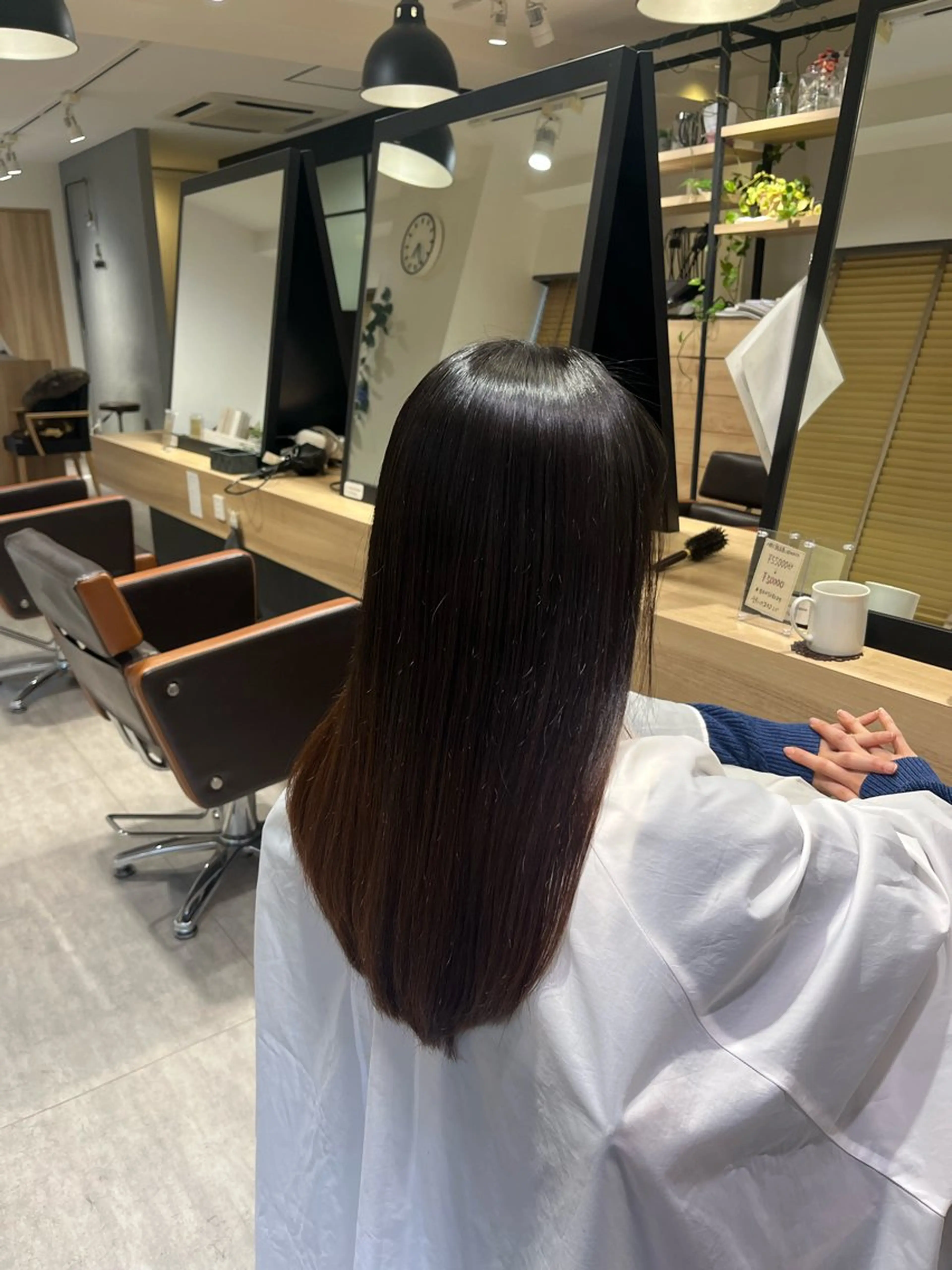 ロング 鈴木 ほのかのヘアスタイル