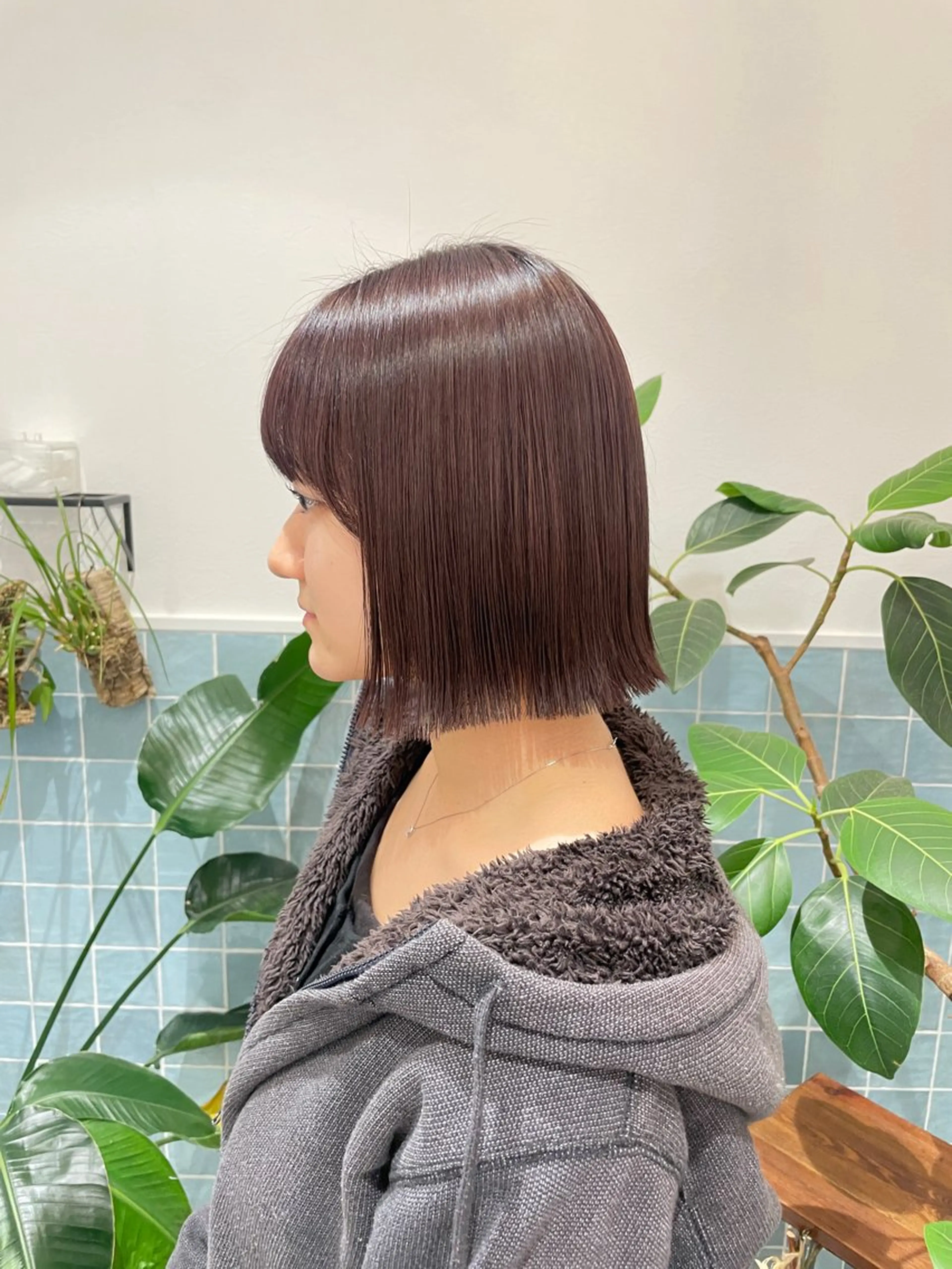 ショート カラー 切りっぱなしボブ ブラウンカラー ラベンダーカラー ラベンダーブラウン ボブ カット 🕊髪質改善 ストレート🕊まいのヘアスタイル