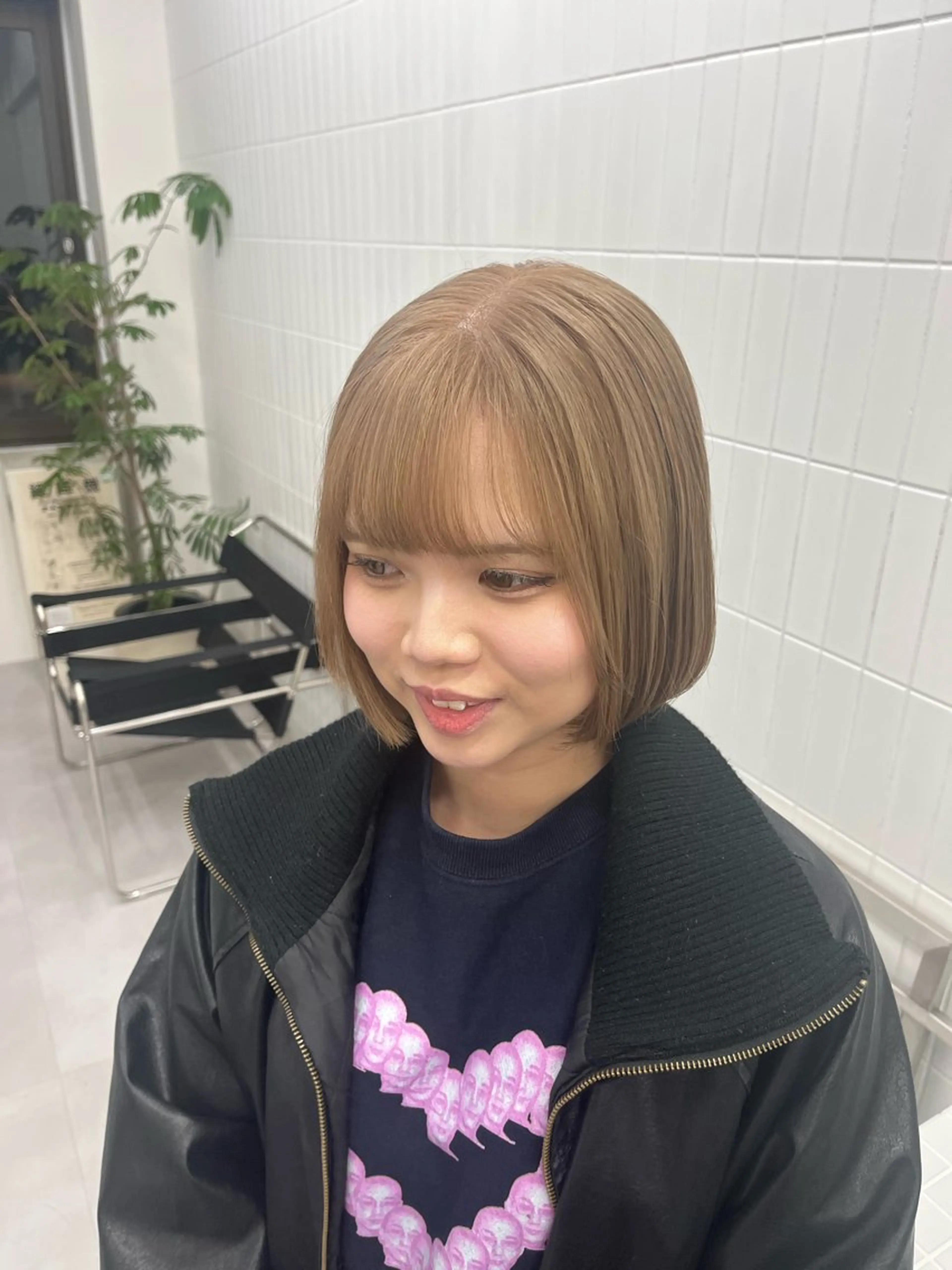 ショート ボブ 韓国風ヘア レイヤーカット カット ヘアカラー トリートメント 髪質改善縮毛矯正/暖 色カラー/ウエダカナのヘアスタイル