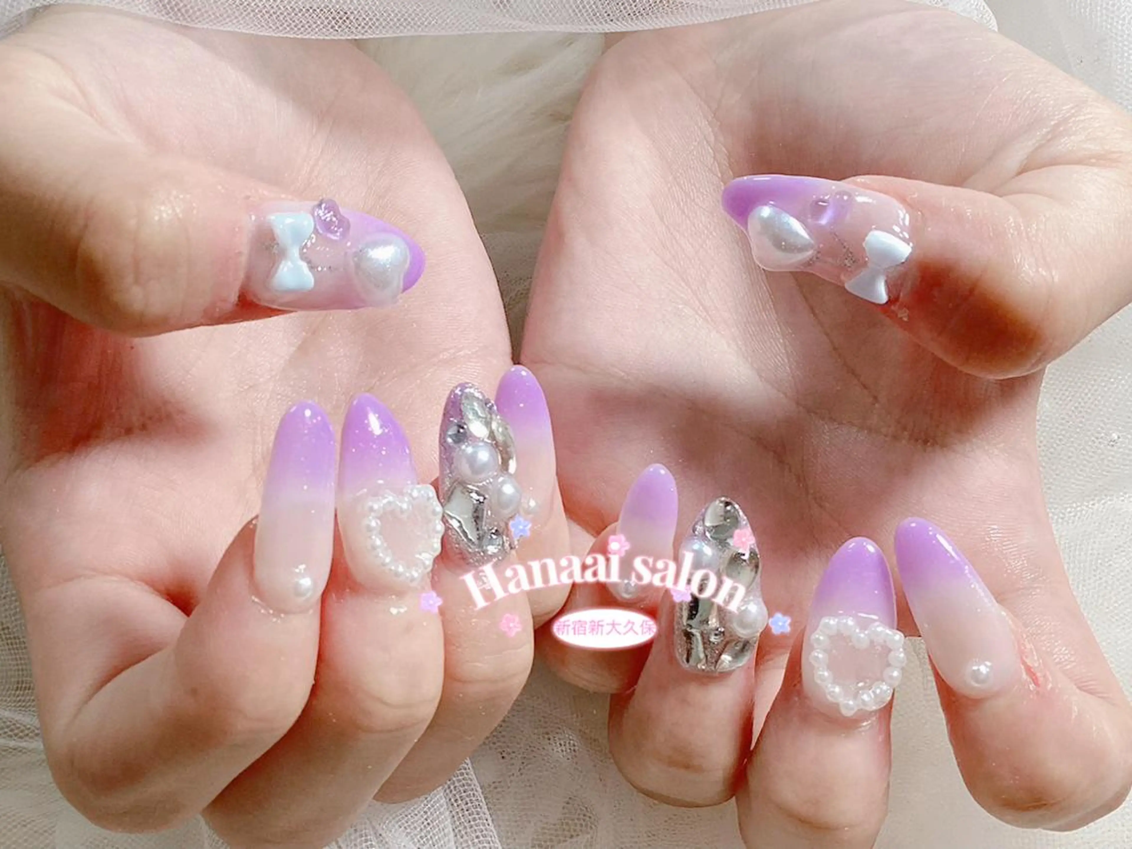 ネイル アートネイル フラッシュネイル フットネイル ジェルネイル グラデーション Hanaai Salon新大久保店のネイルデザイン