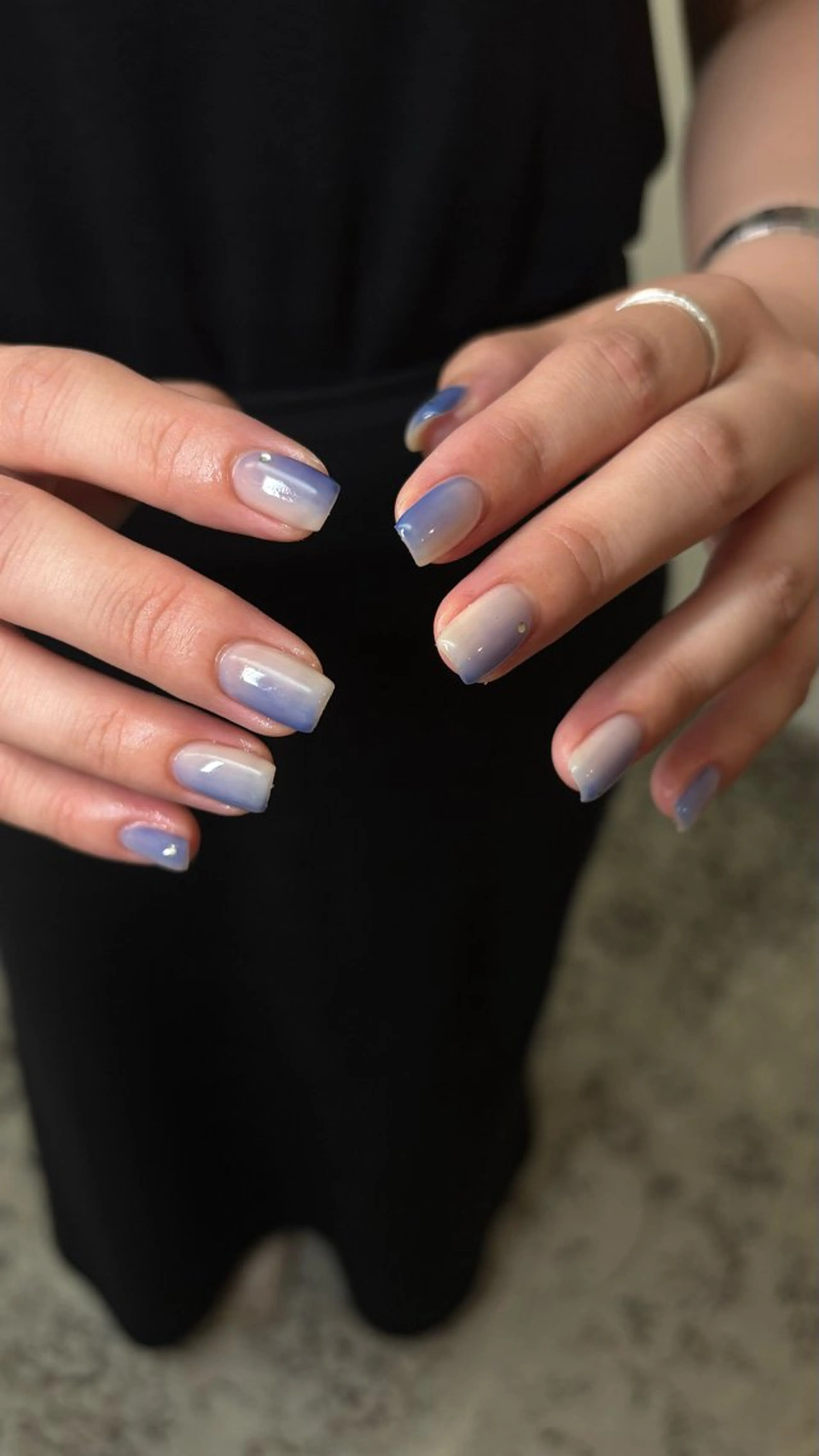 フレンチ/カラーグラデーション💅🏽[オフ・ケア込み]フィルイン変更無料✨の写真