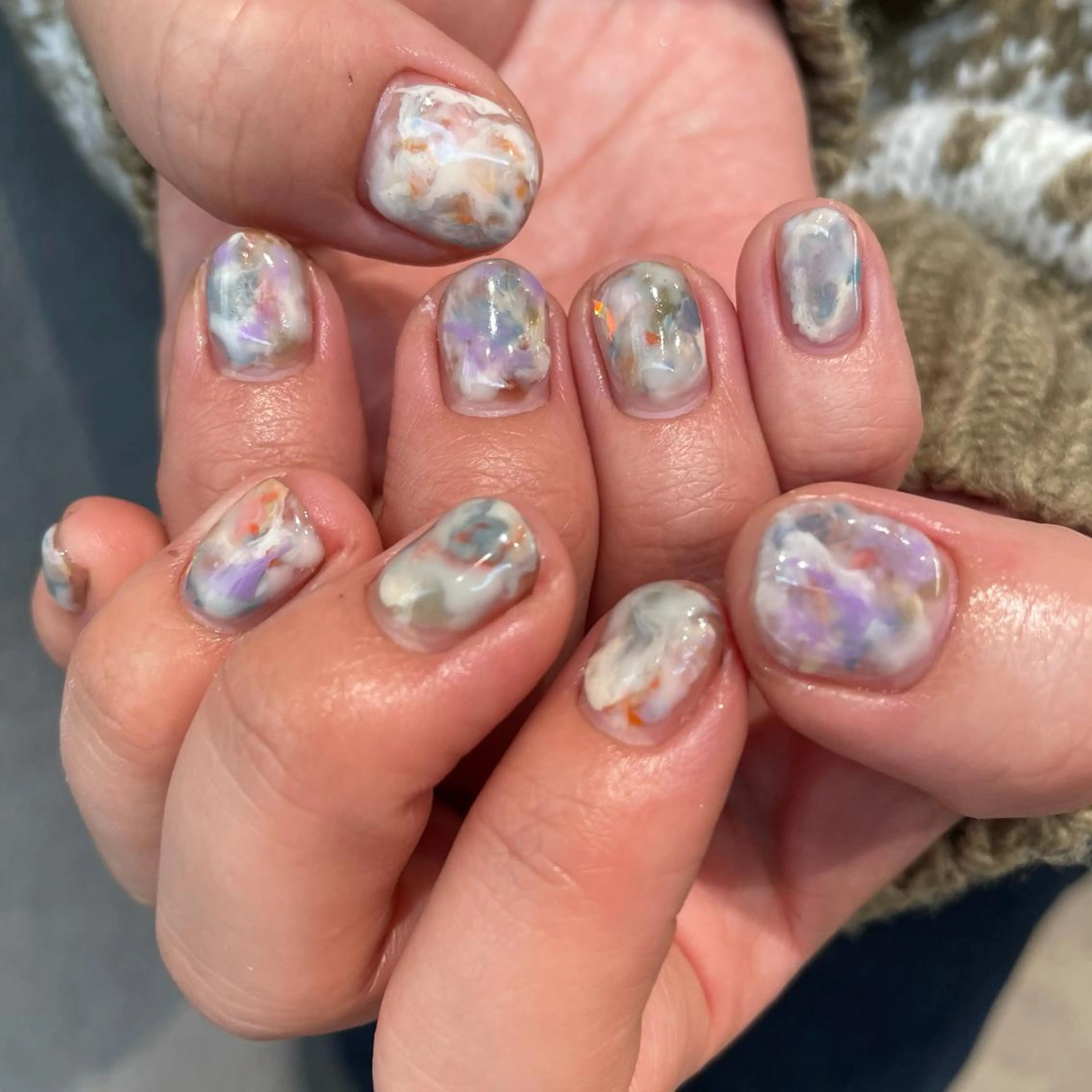 ネイル 春ネイル ホワイト ハンドネイル ナチュラル透明感🌱 小山美樹子のヘアスタイル