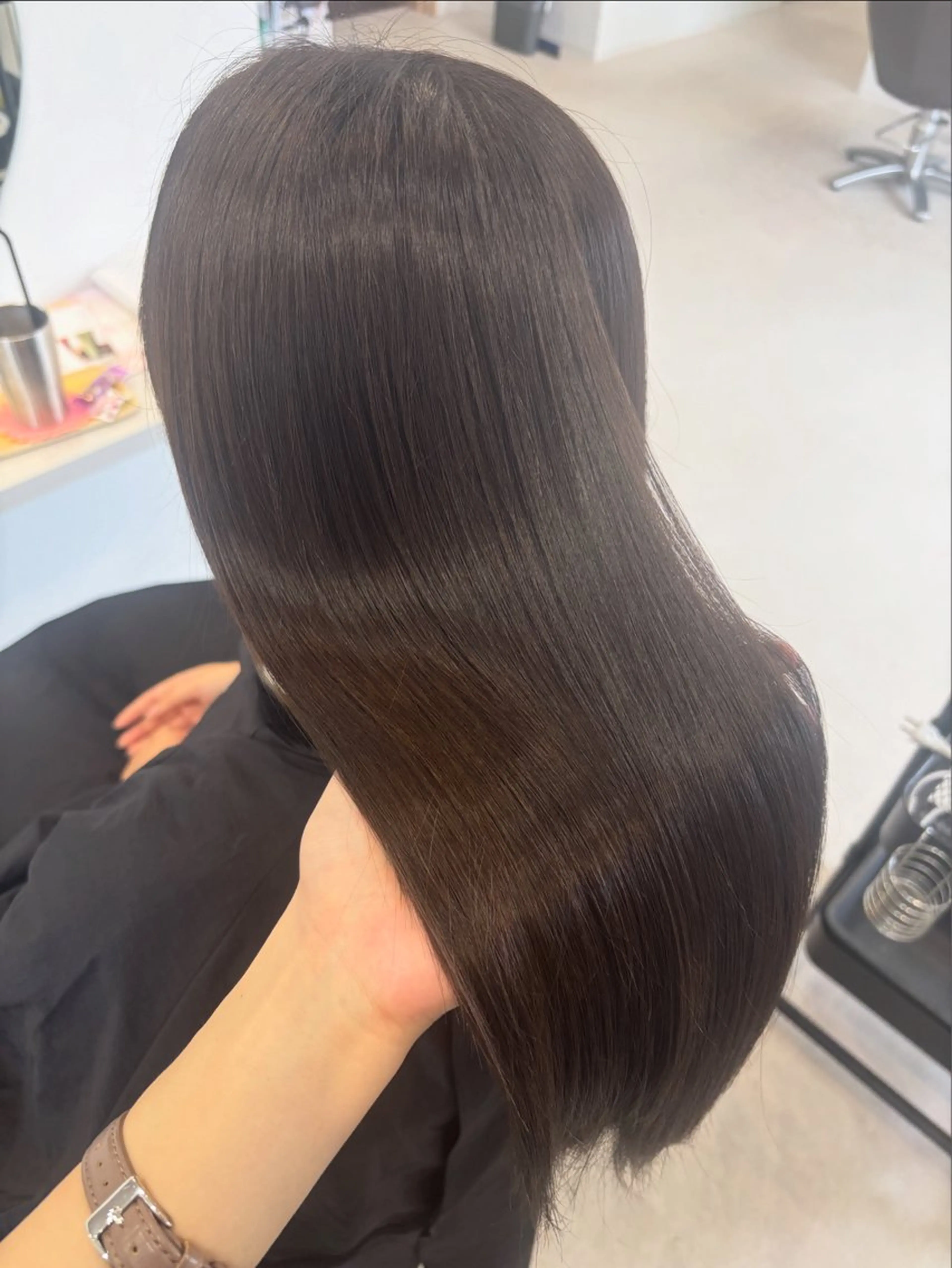 ロング ヘアカラー 鍋田 月花のヘアスタイル