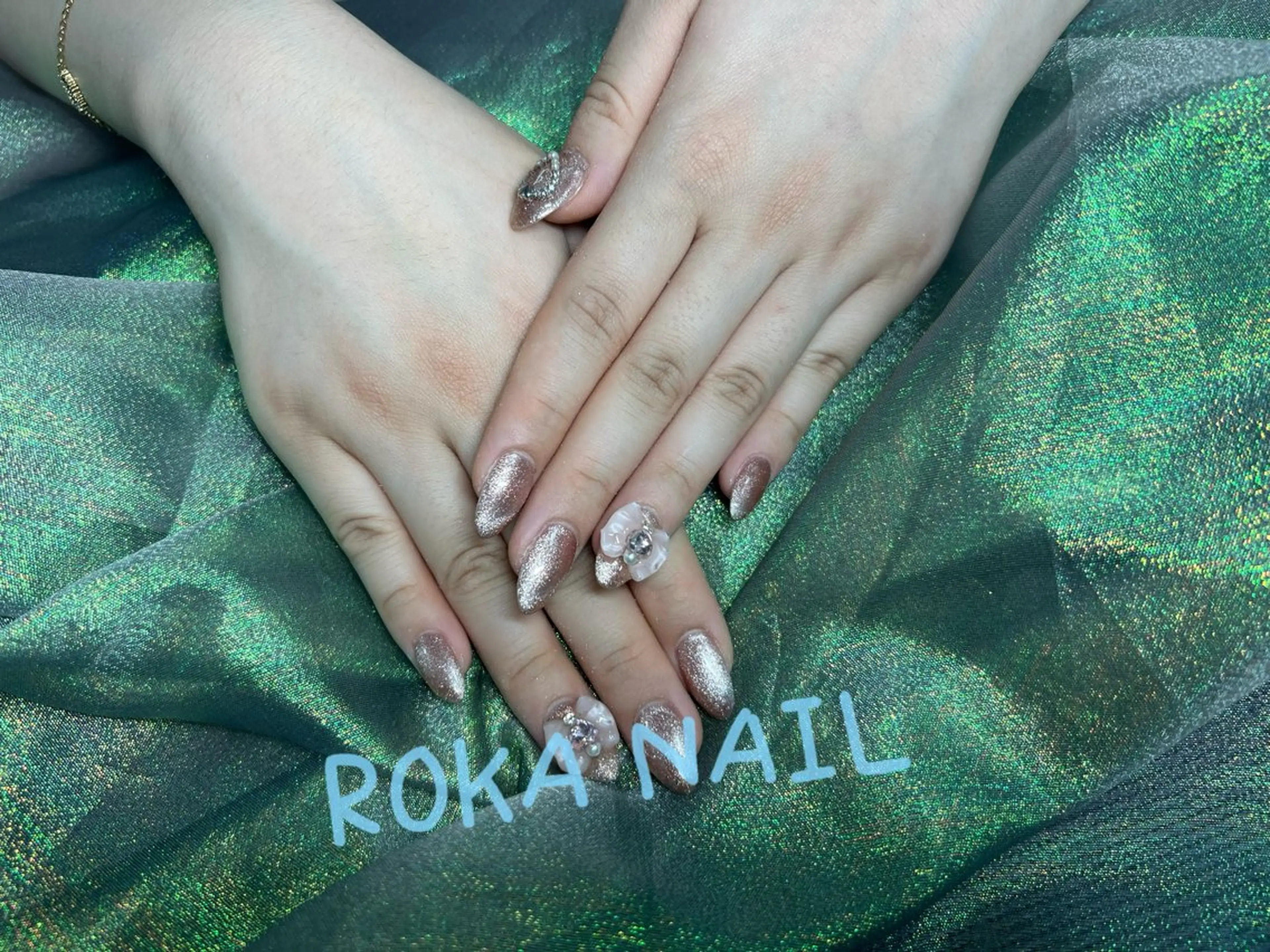 ネイル 長さだし専門店 ROKANAILのネイルデザイン