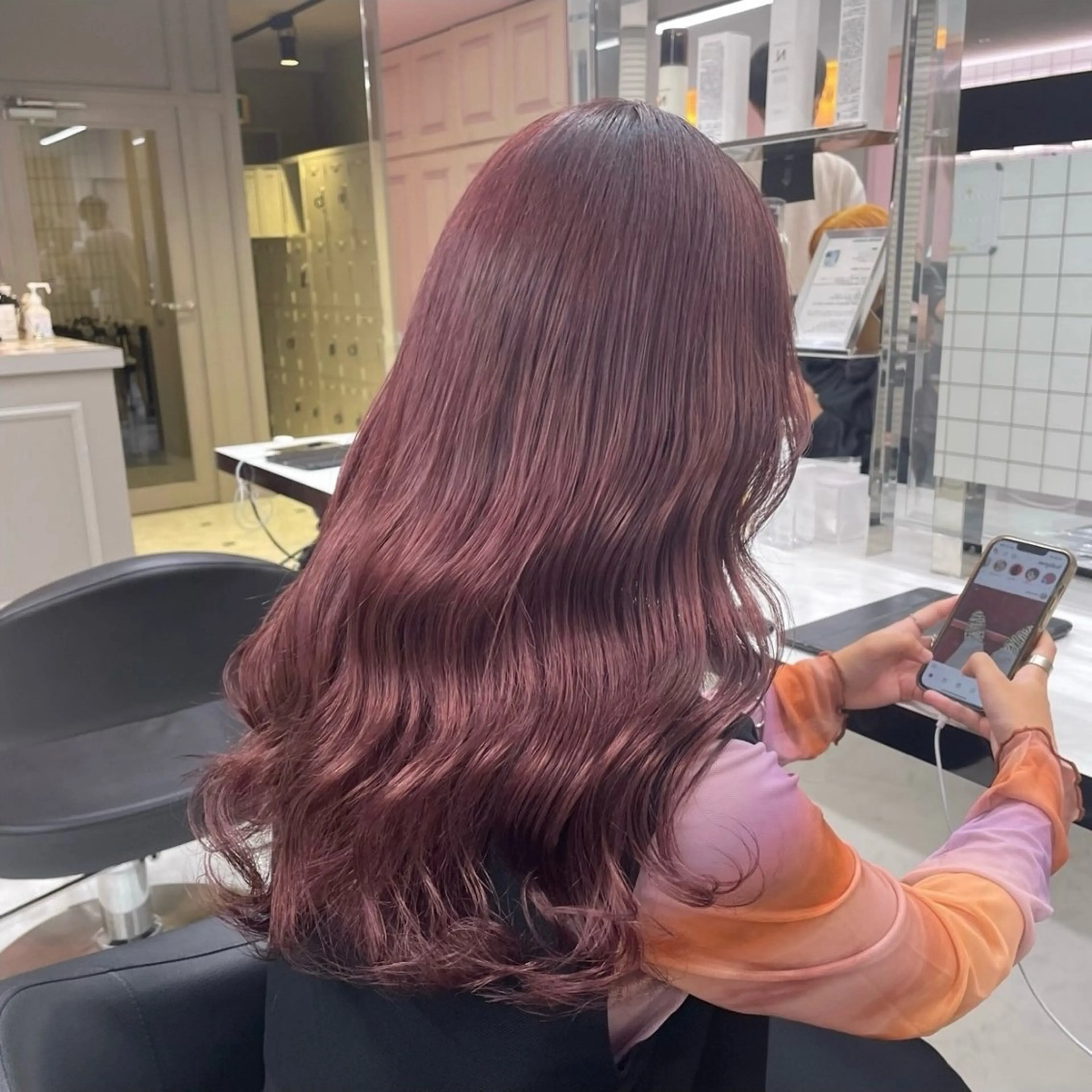 ロング カラー メンズ メンズブリーチ ブリーチ ブリーチなしカラー 髪質改善 トリートメント 💗愛され暖色💗 ピンク/レッド💗のヘアスタイル