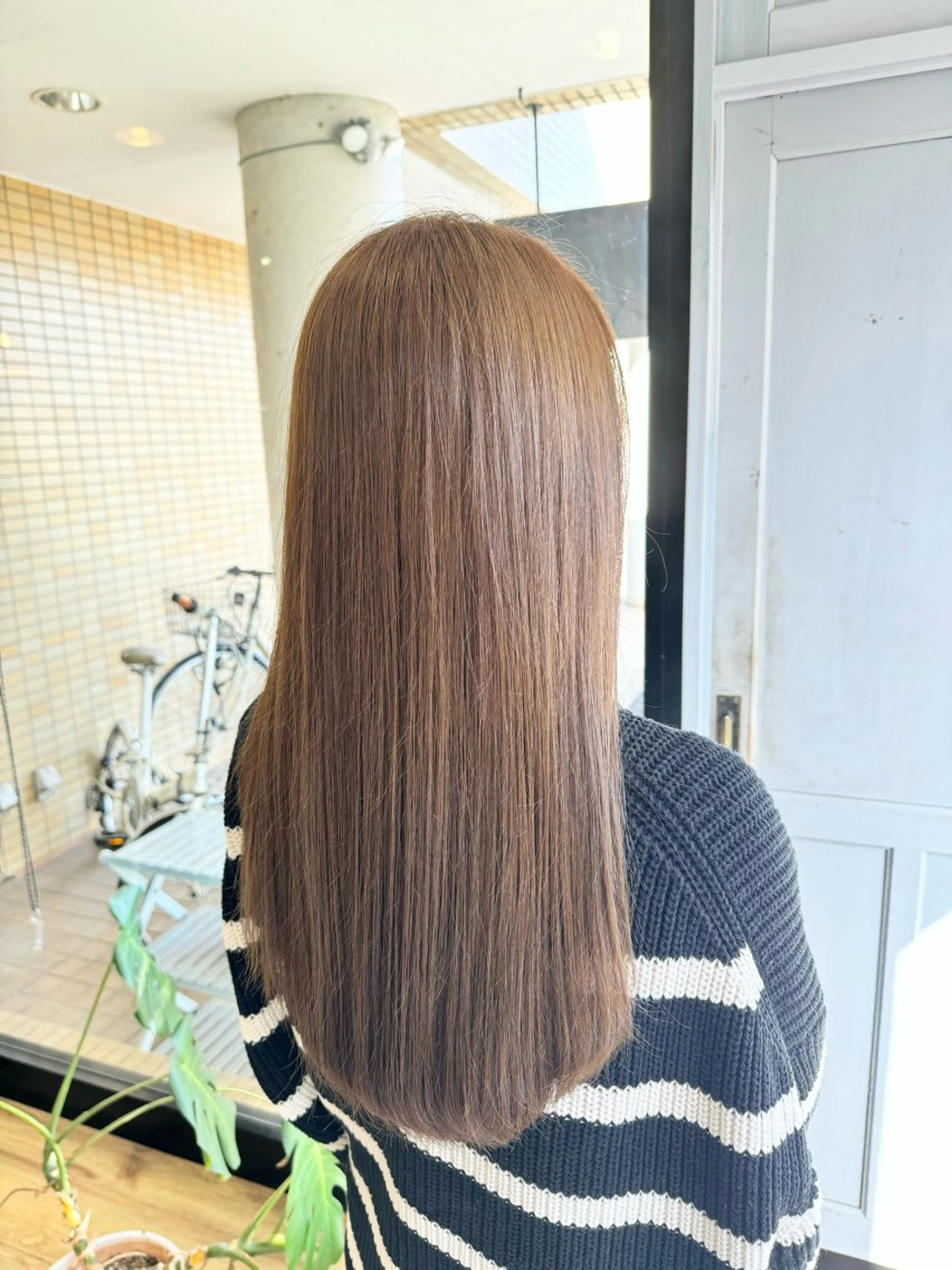 ロング カラー ブラウンカラー ヘアカラー トリートメント ツキダテ ユイのヘアスタイル