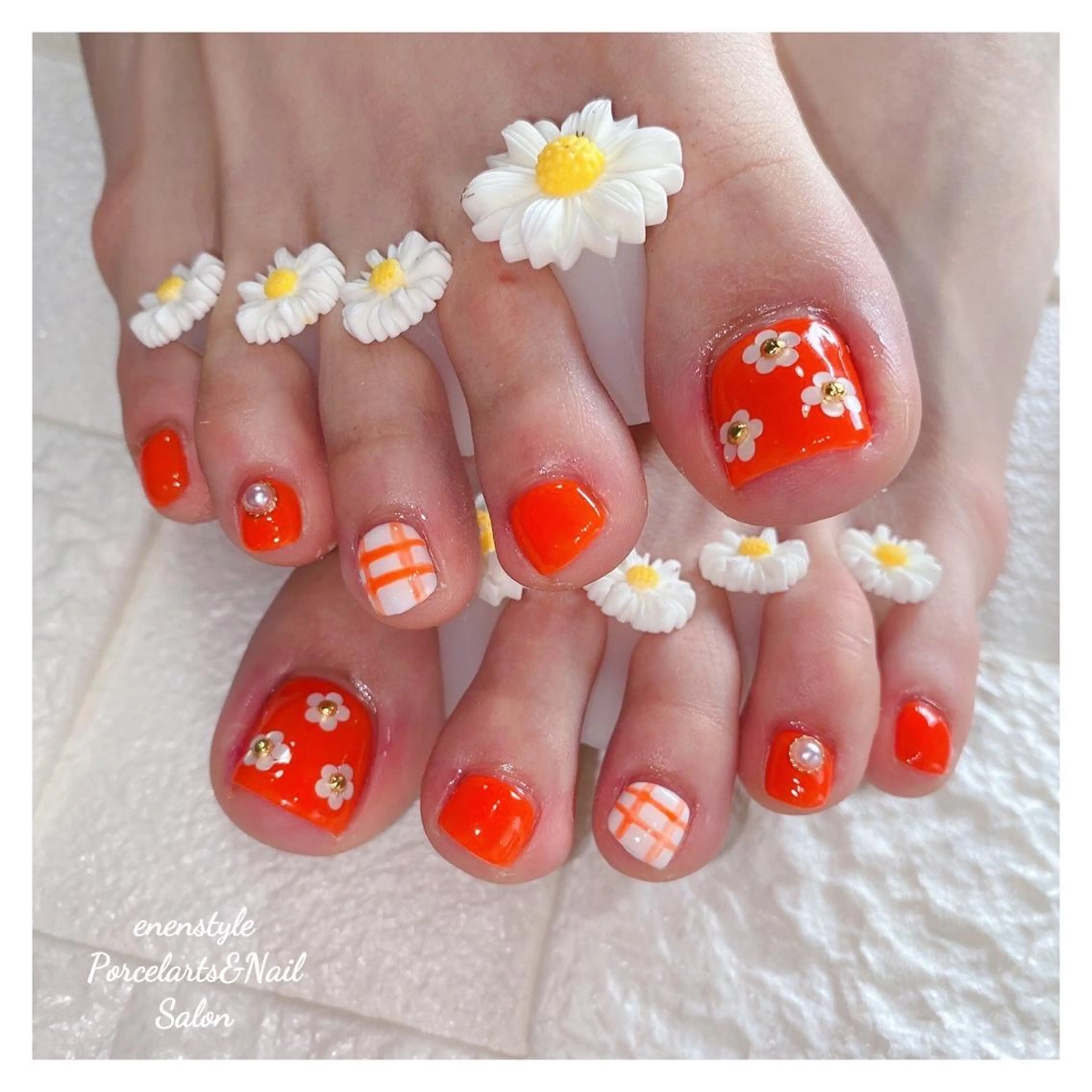 ミディアム ネイル 👑enen style👑のネイルデザイン
