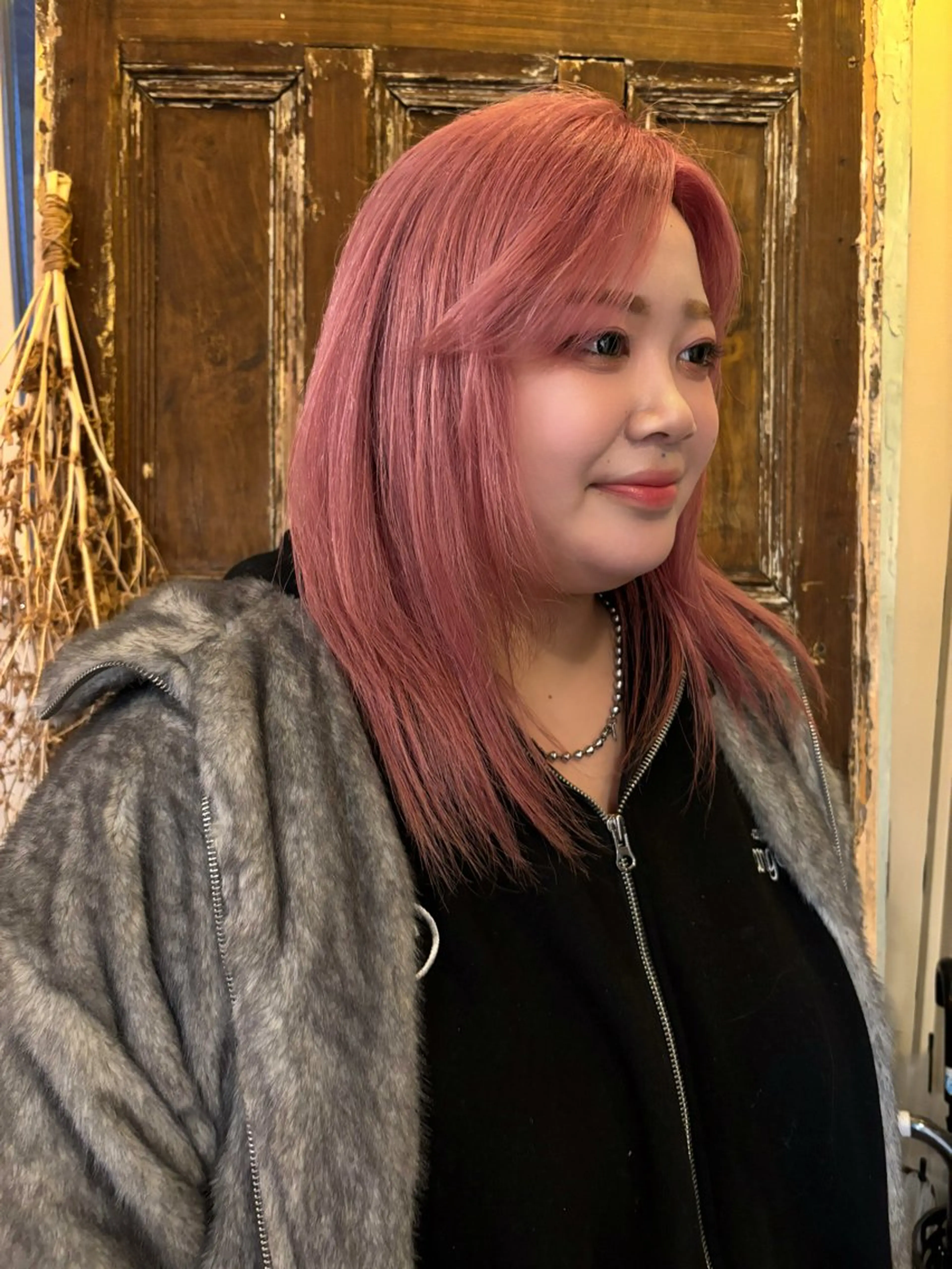 ミディアム ヘアカラー トリートメント ヒラカホ/ ブリーチ/似合わせのヘアスタイル