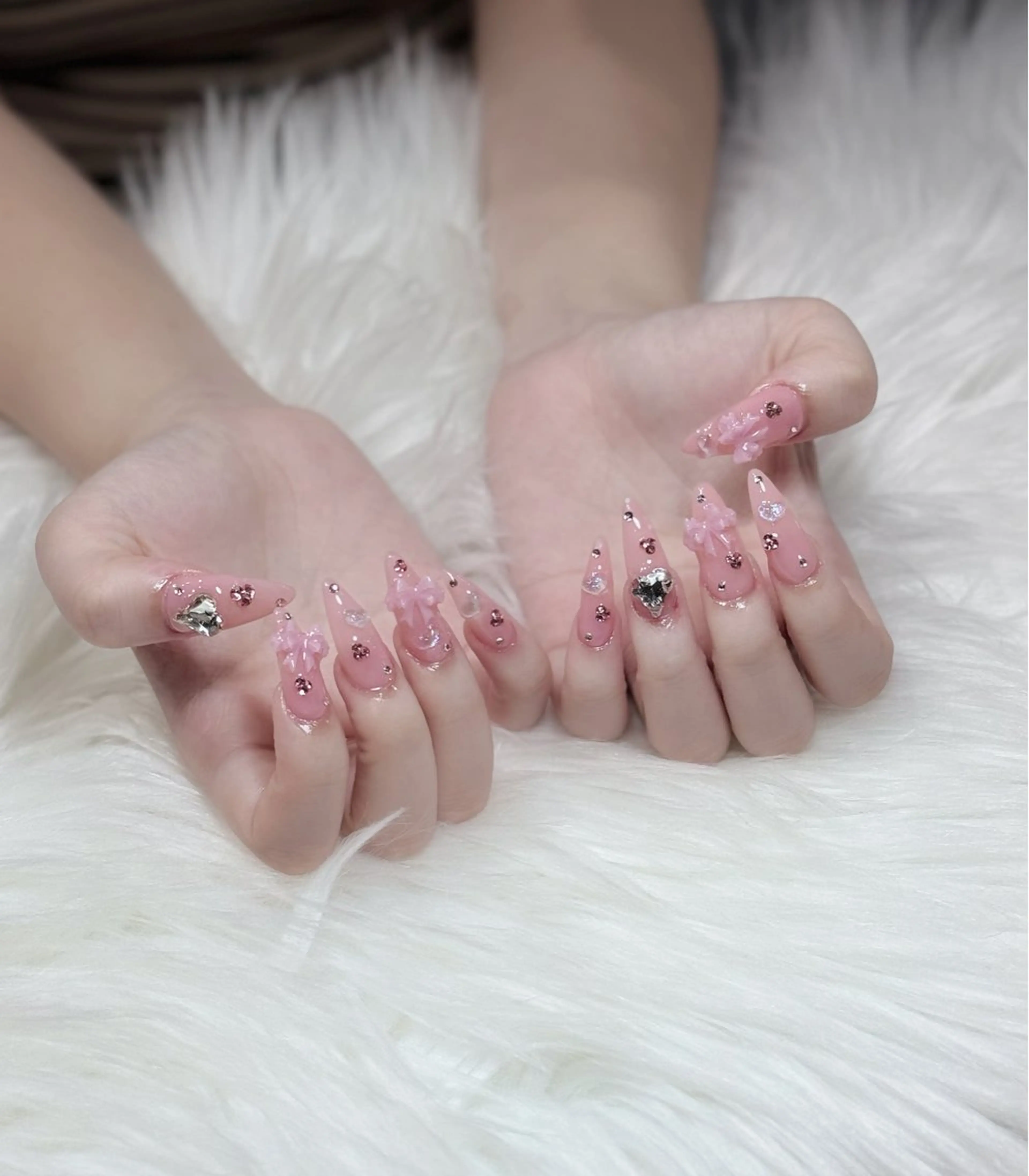 ネイル アートネイル オーロラネイル ジェルネイル 韓国ネイル ロングネイル ハンドネイル Nichi Nailsのネイルデザイン