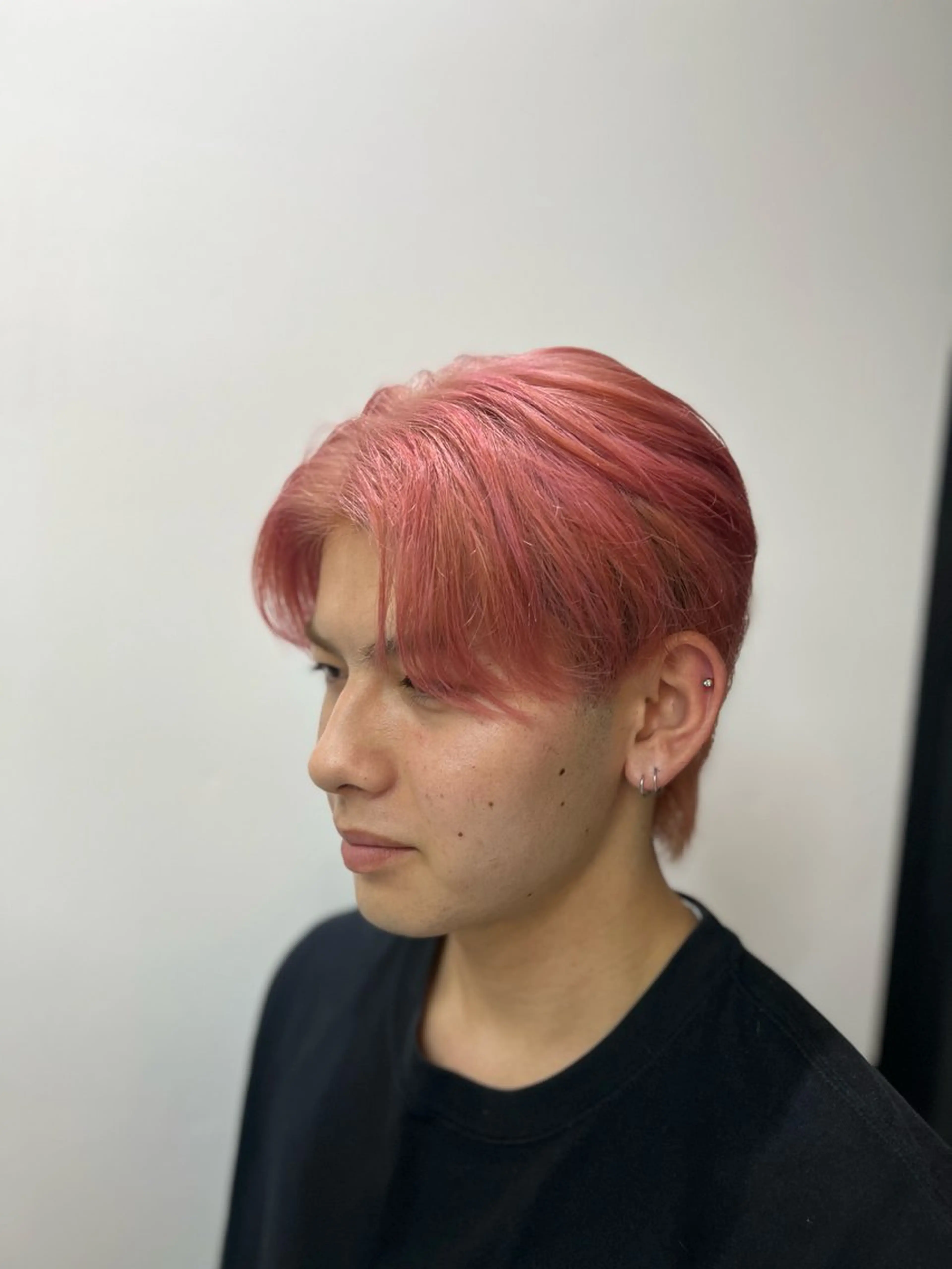 カラー メンズ ダブルカラー寒色系 ボリューム改善ハヤトのヘアスタイル