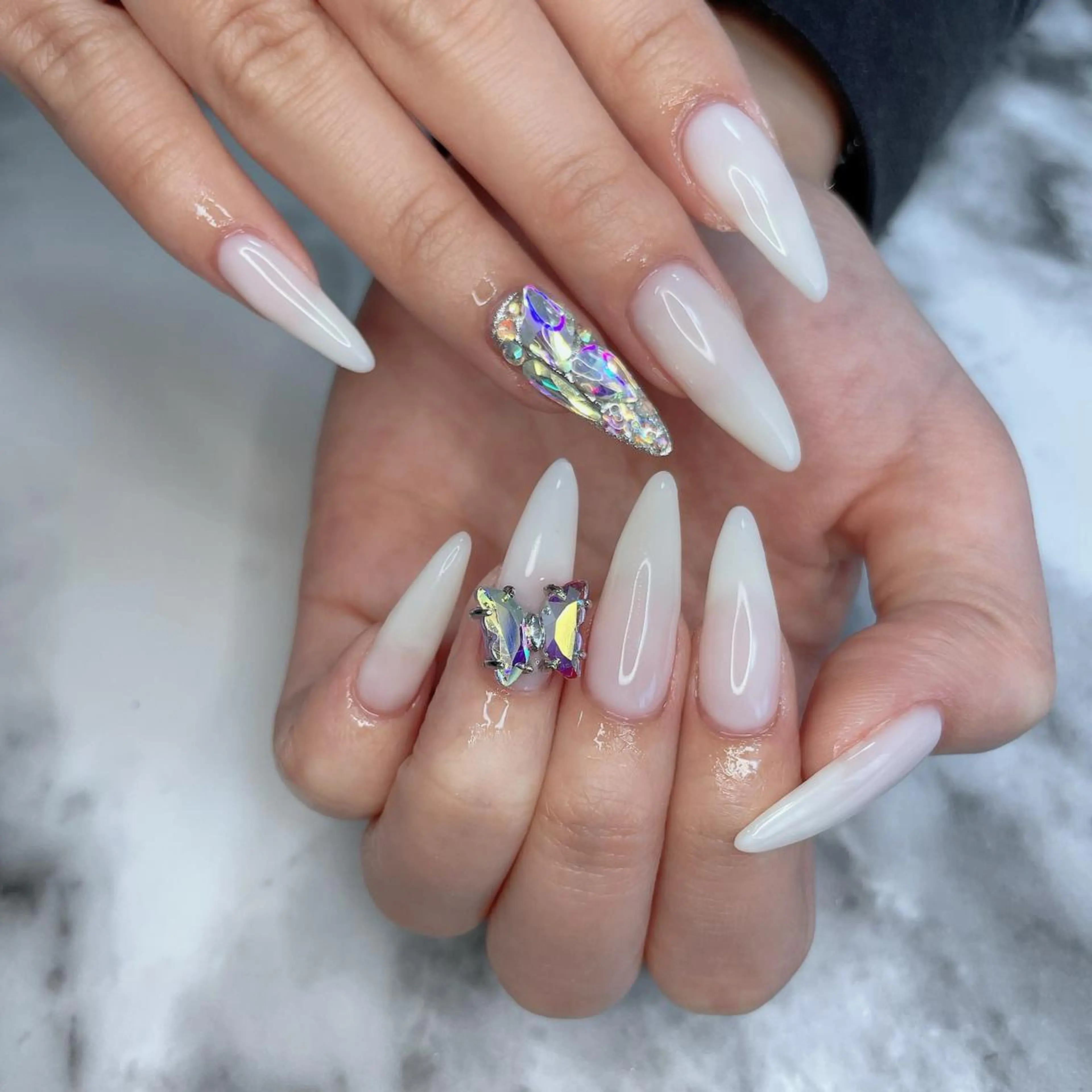 ネイル ロングネイル ハンドネイル Kayo 💅のネイルデザイン