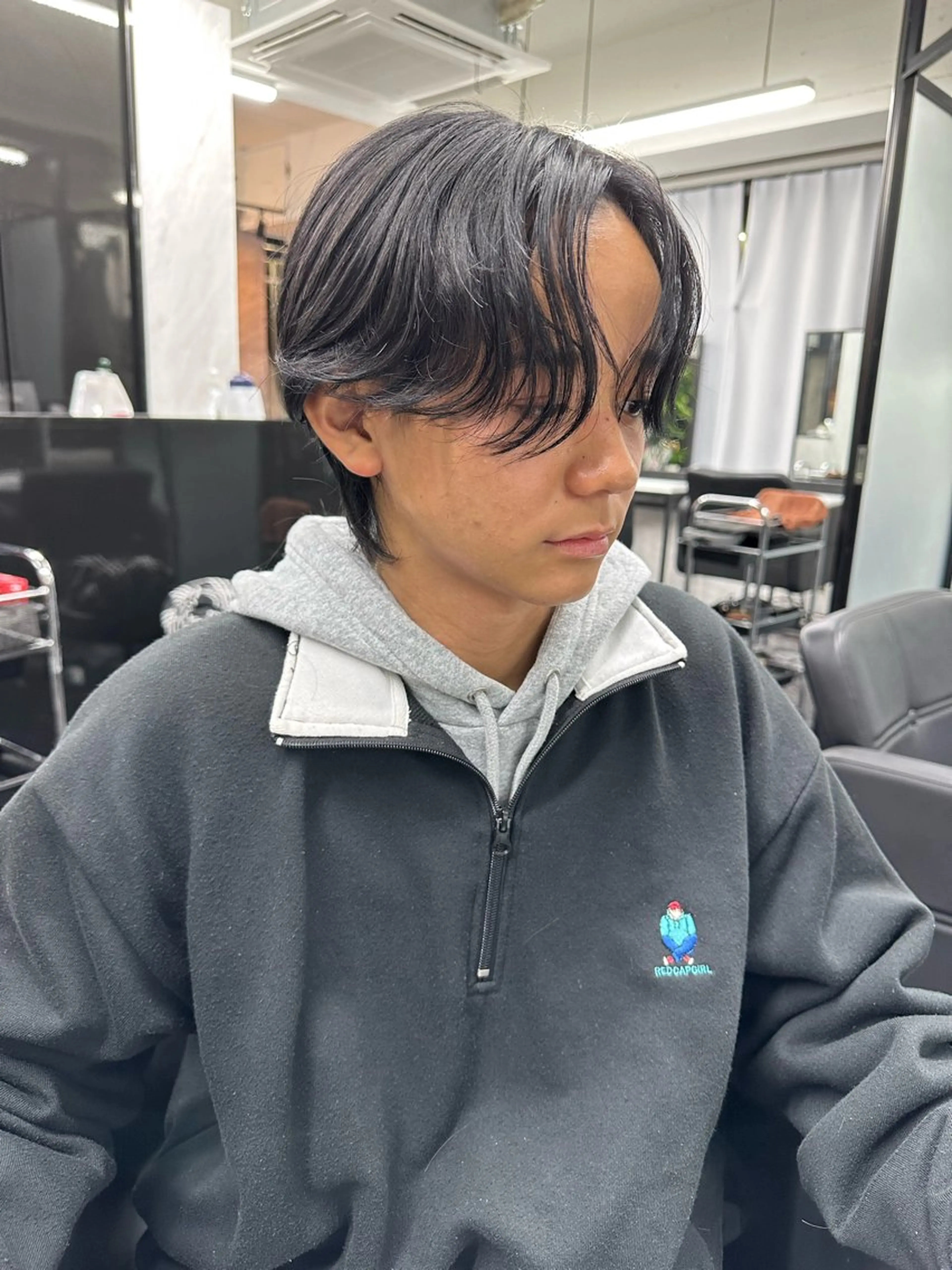 ミディアム パーマ メンズ メンズハイトーン カット パーマ トリートメント ミルボンAujua認定サロン Ria  OSAKA 梅田所属・メンズ特化/ マンツーマン/Ryuのヘアスタイル