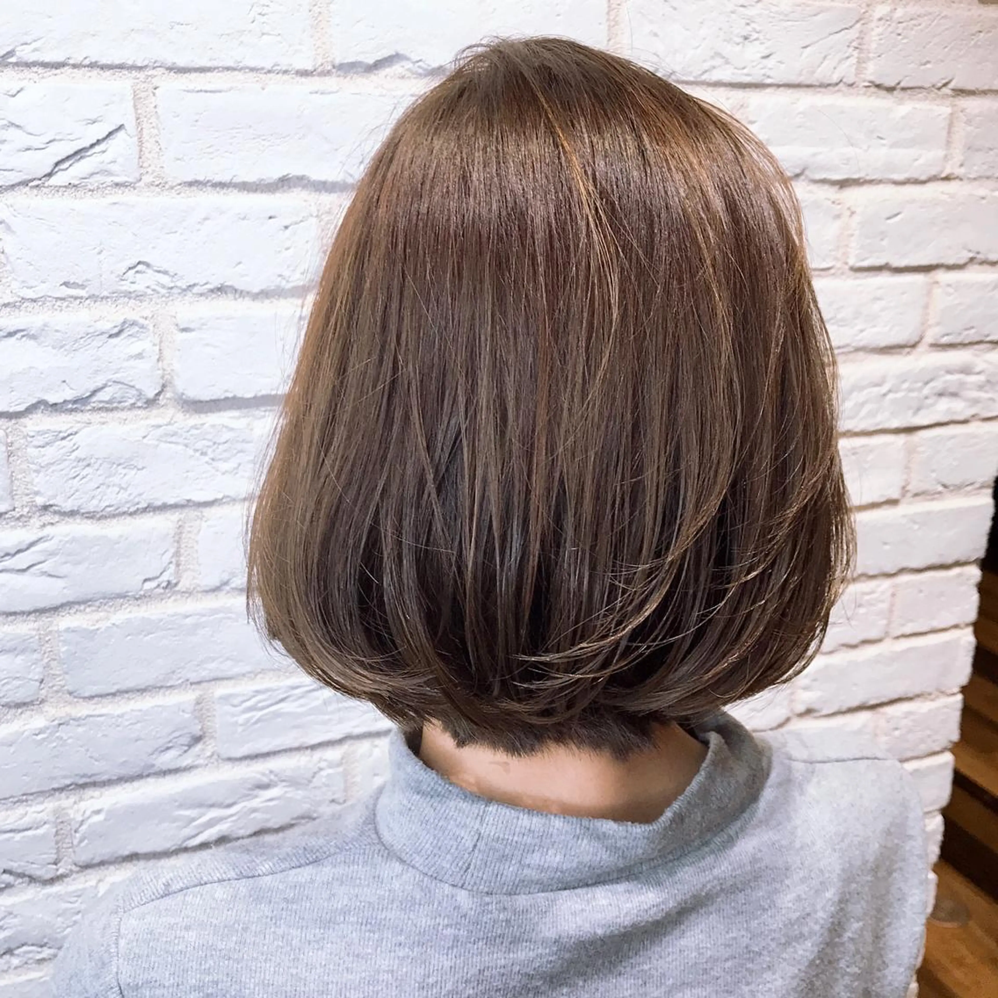 ショート カラー ベージュカラー UMEDA FIGAROのヘアスタイル