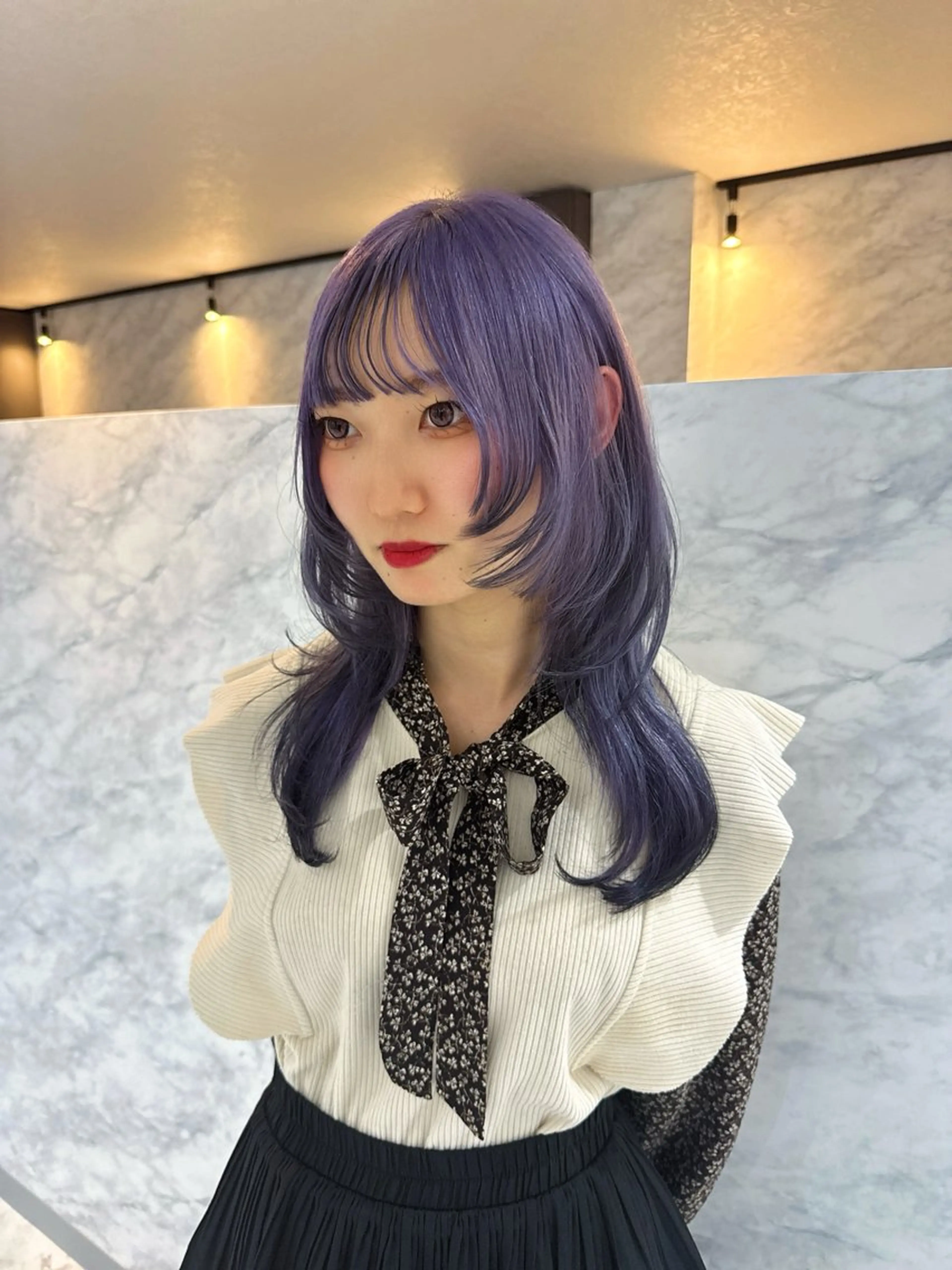 セミロング Via  京都烏丸所属・RINA/ハイトーン /レイヤー/髪質改善のヘアスタイル