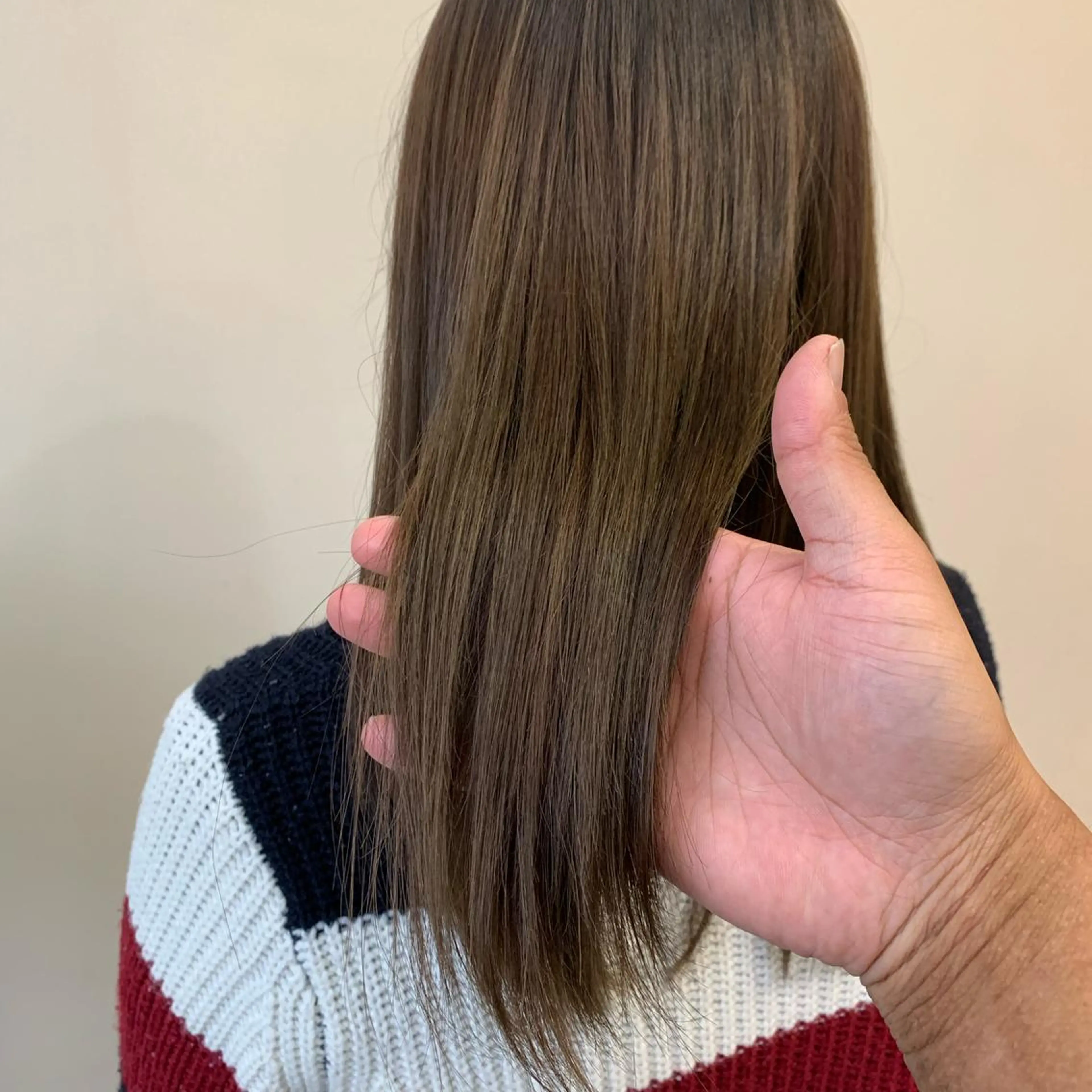 セミロング 仁和山 健汰のヘアスタイル