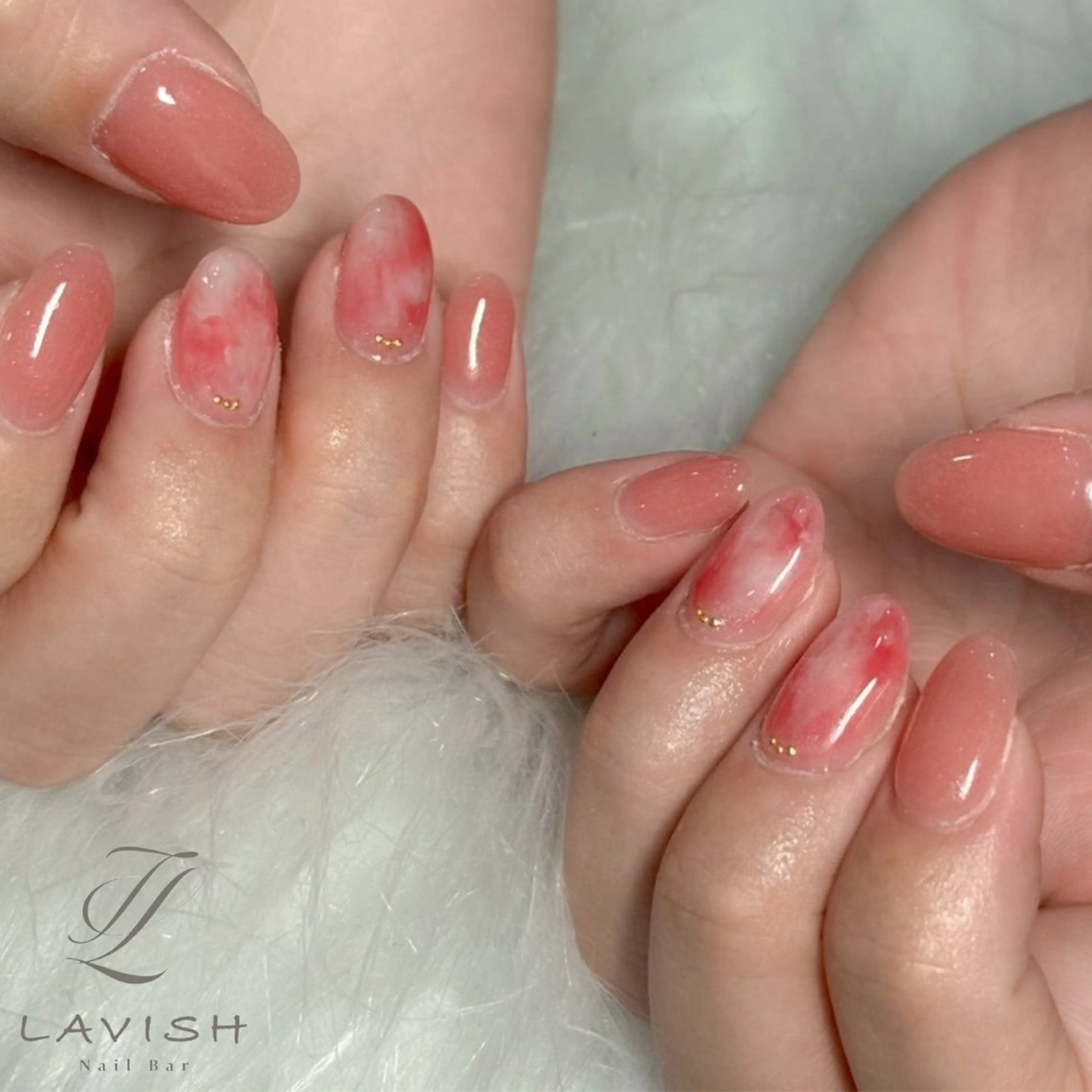 ネイル ハンドネイル フットネイル LAVISH nanamiのネイルデザイン