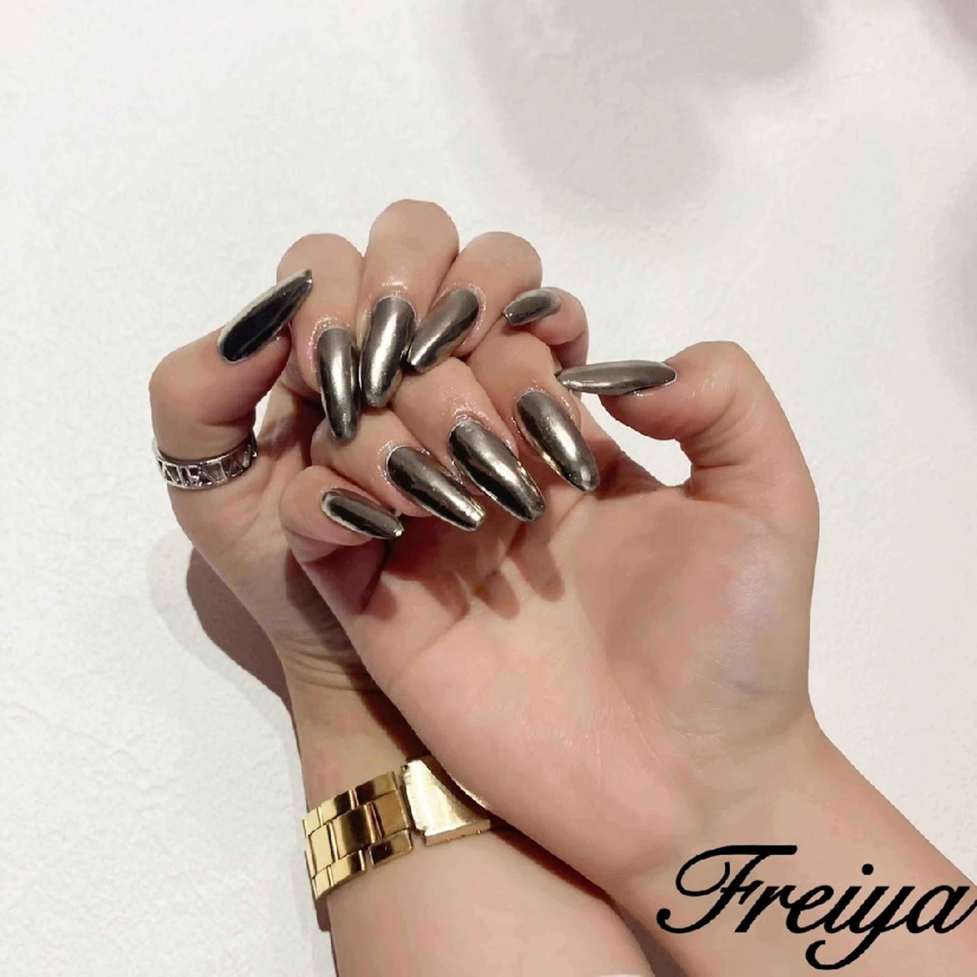 ネイル FREIYA所属・FREIYA マツエク、ネイルのマツエク・マツパデザイン