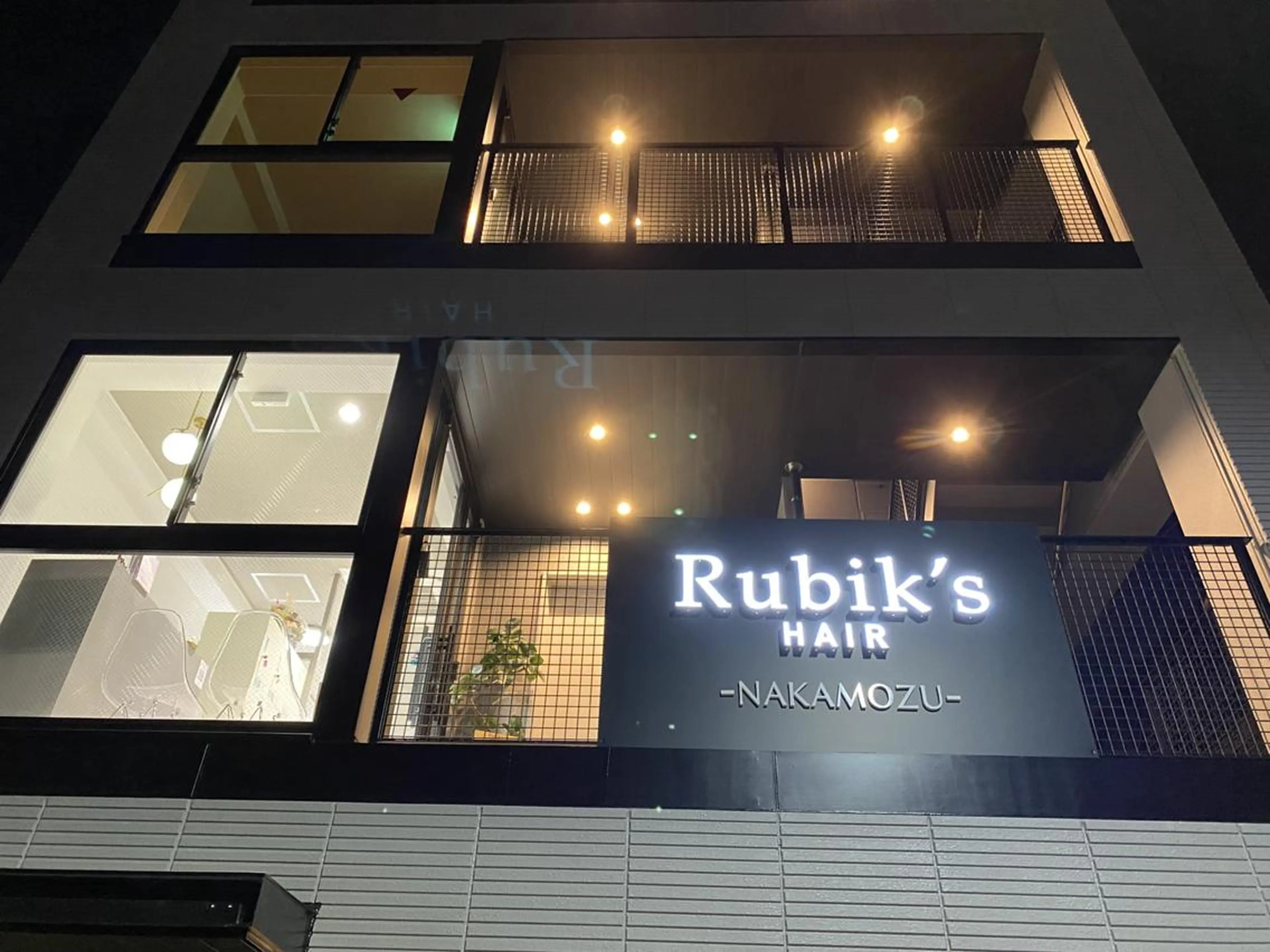 Rubikなかもず タケウチのヘアスタイル