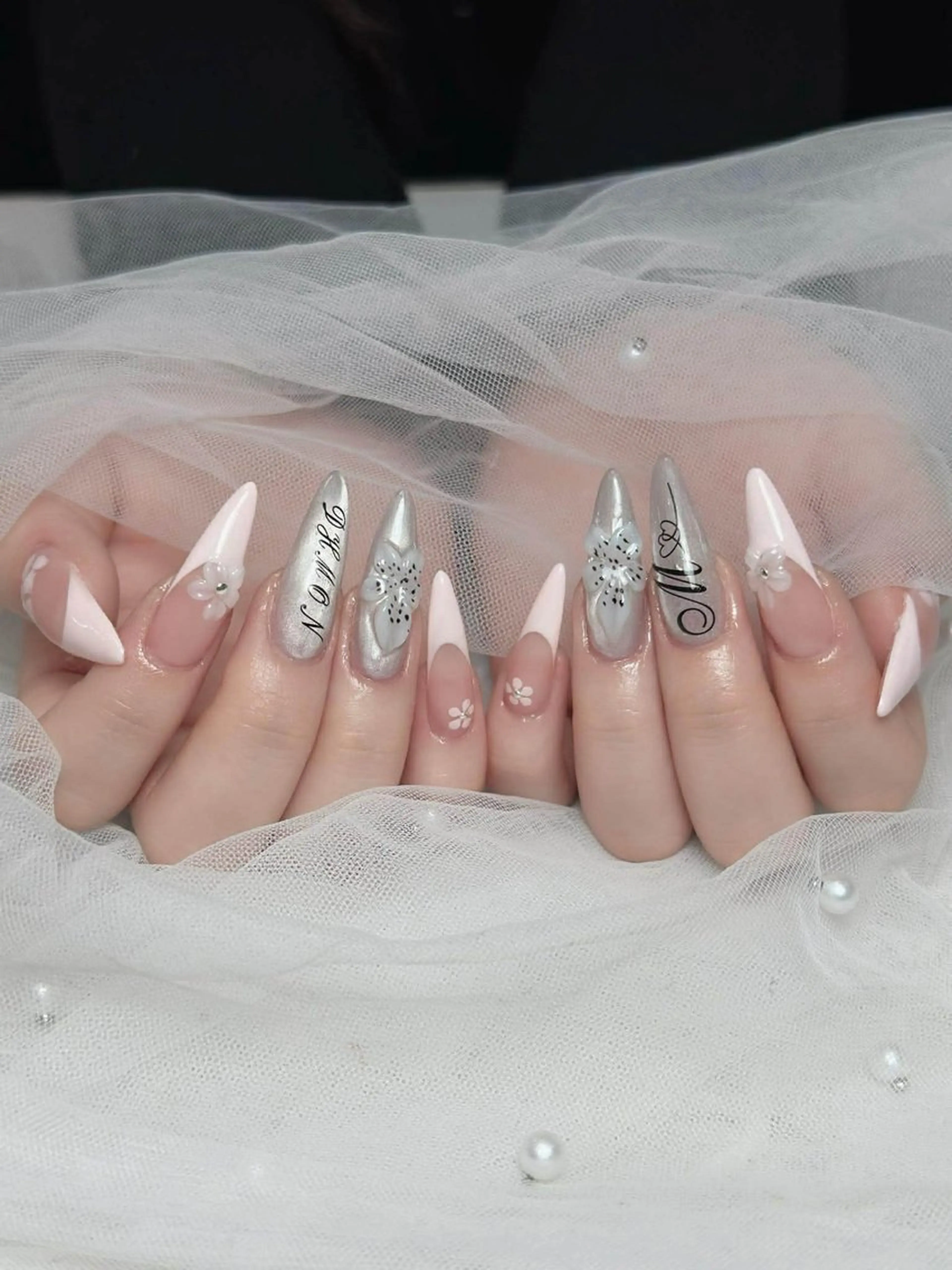 ネイル チークネイル ドット フレンチネイル グラデーション ハート ハンドネイル Julli NailStudioのネイルデザイン