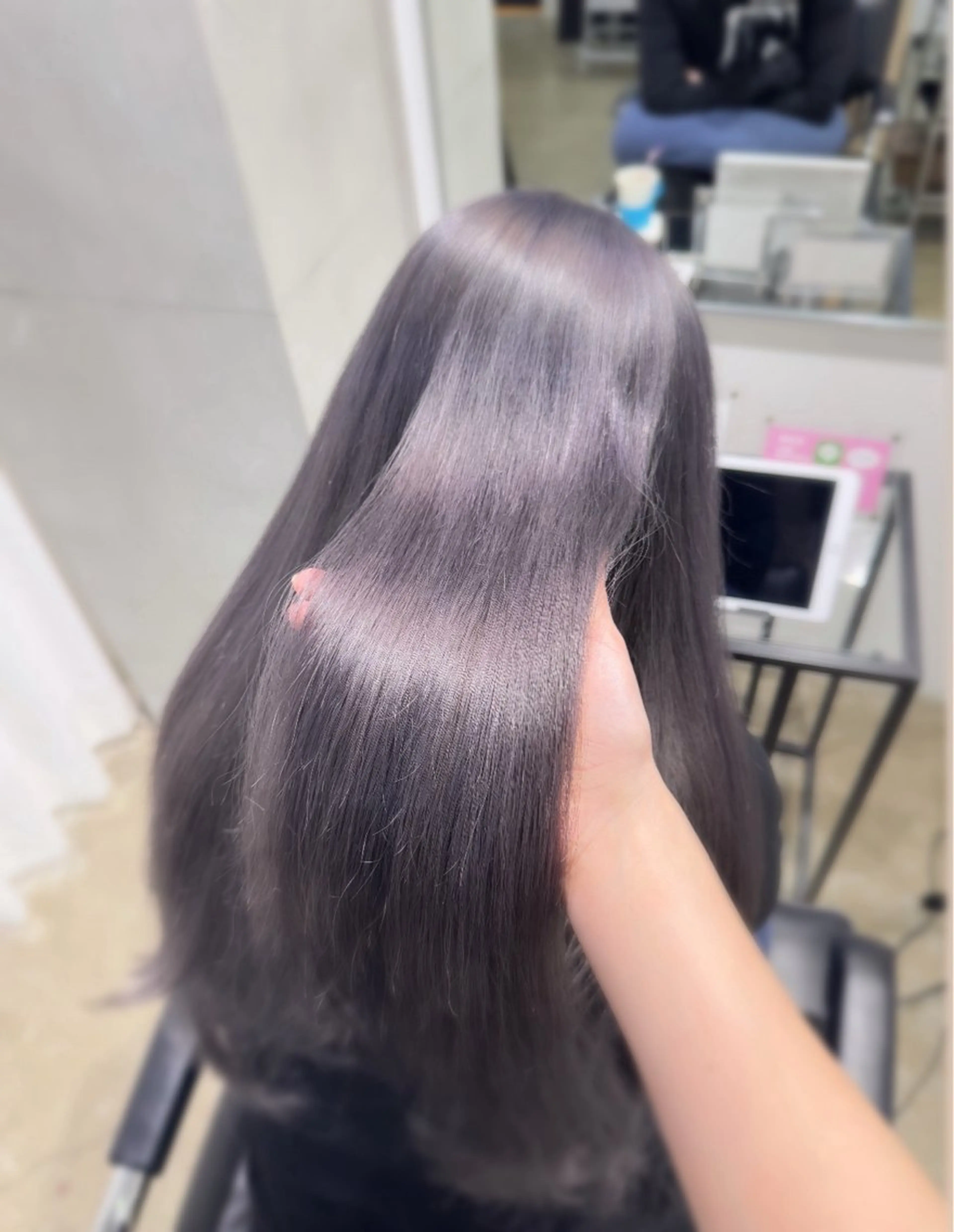 ロング カラー ラベンダーカラー 原野 葵のヘアスタイル