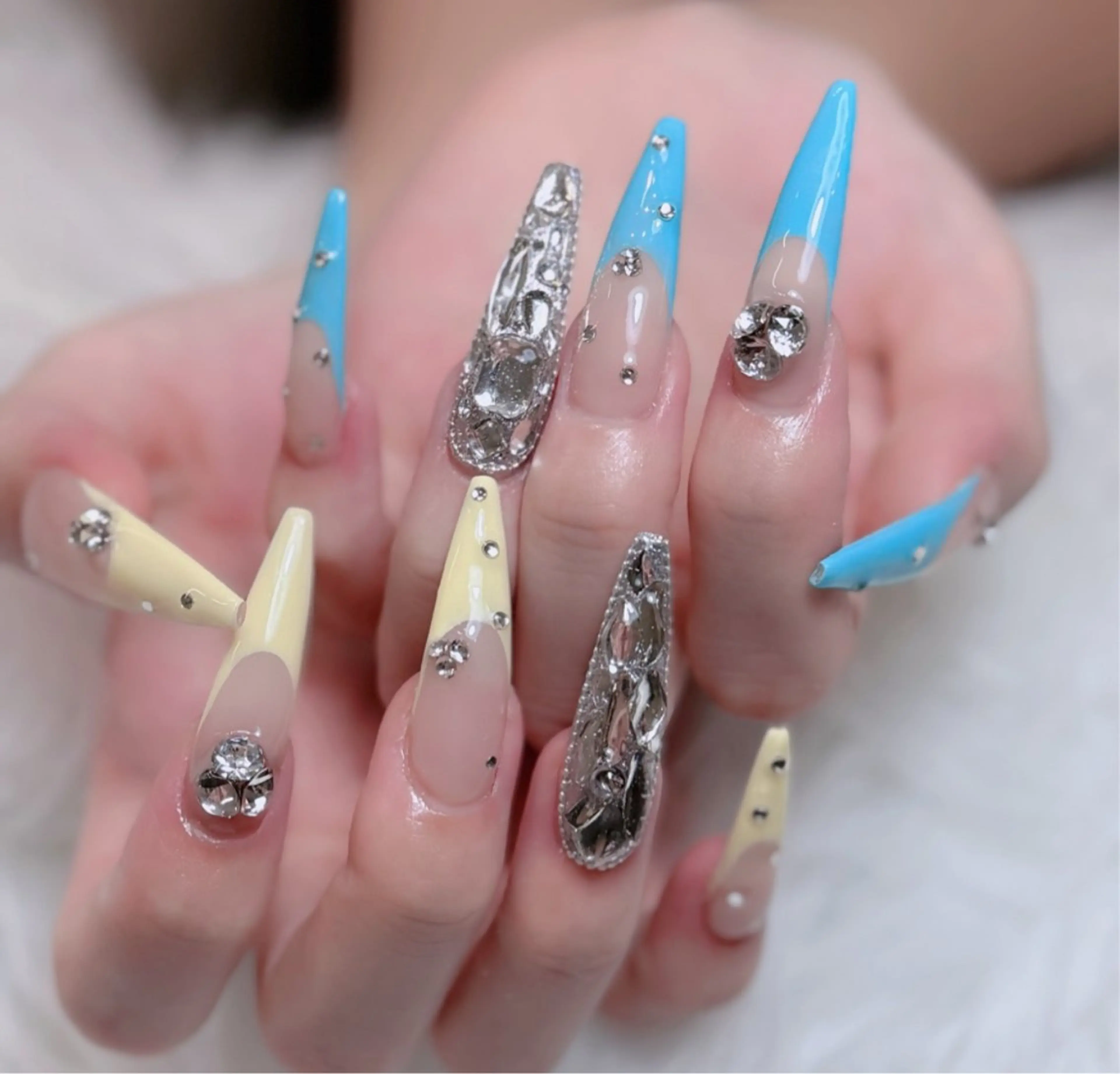 ネイル アートネイル オーロラネイル チークネイル 長さ出し フットネイル Noiranail_ studio川越西口のネイルデザイン