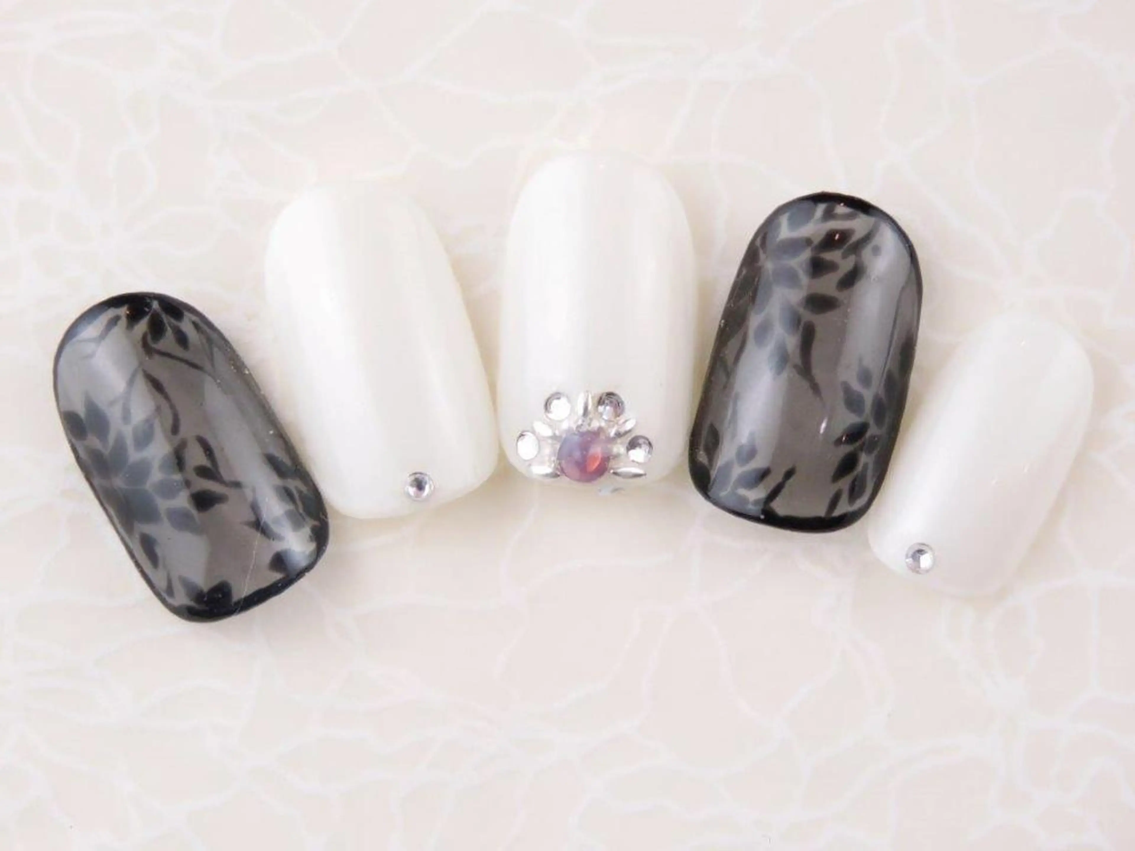 ネイル パラジェル lira nailのネイルデザイン