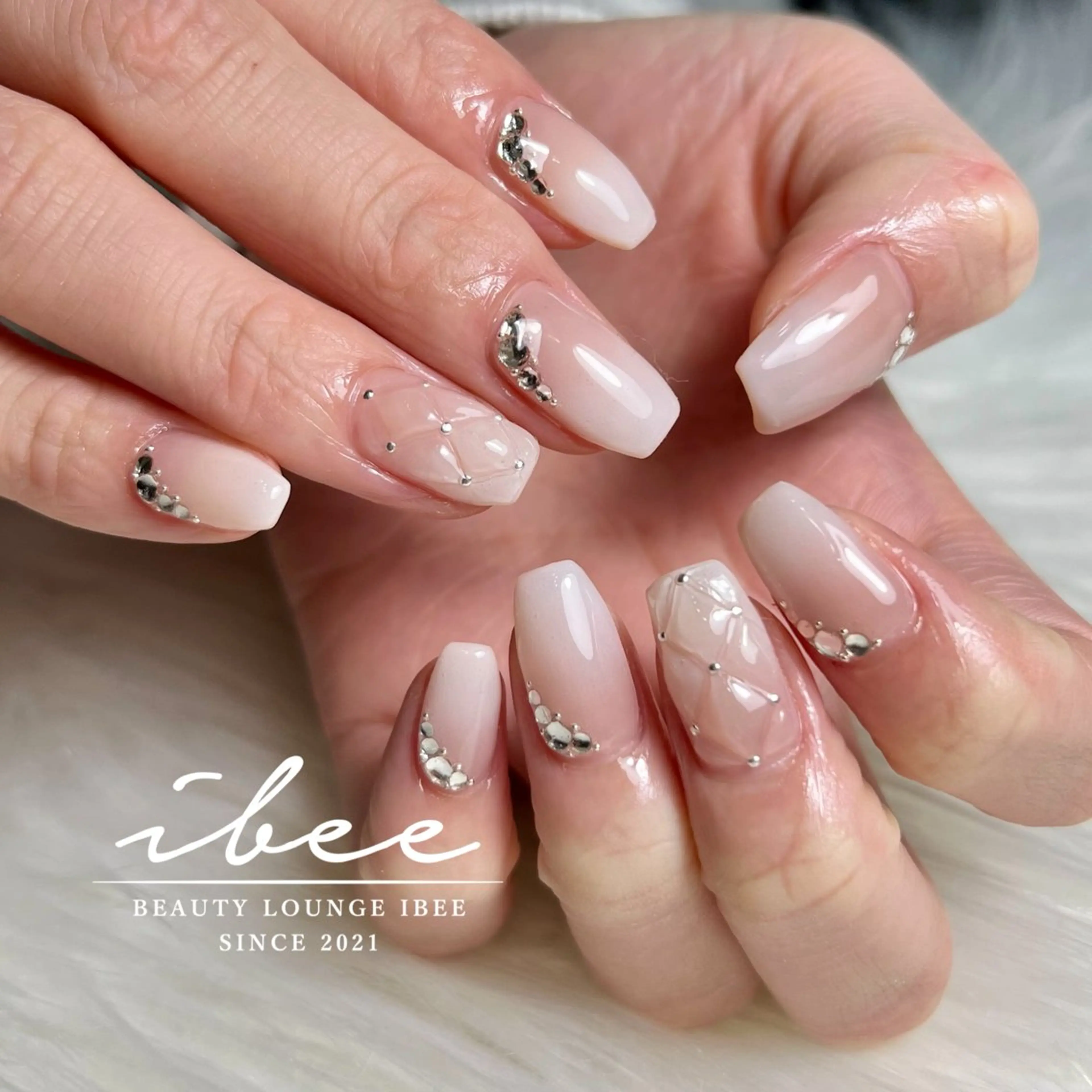 ネイル ibee nail 🤍yumiのネイルデザイン