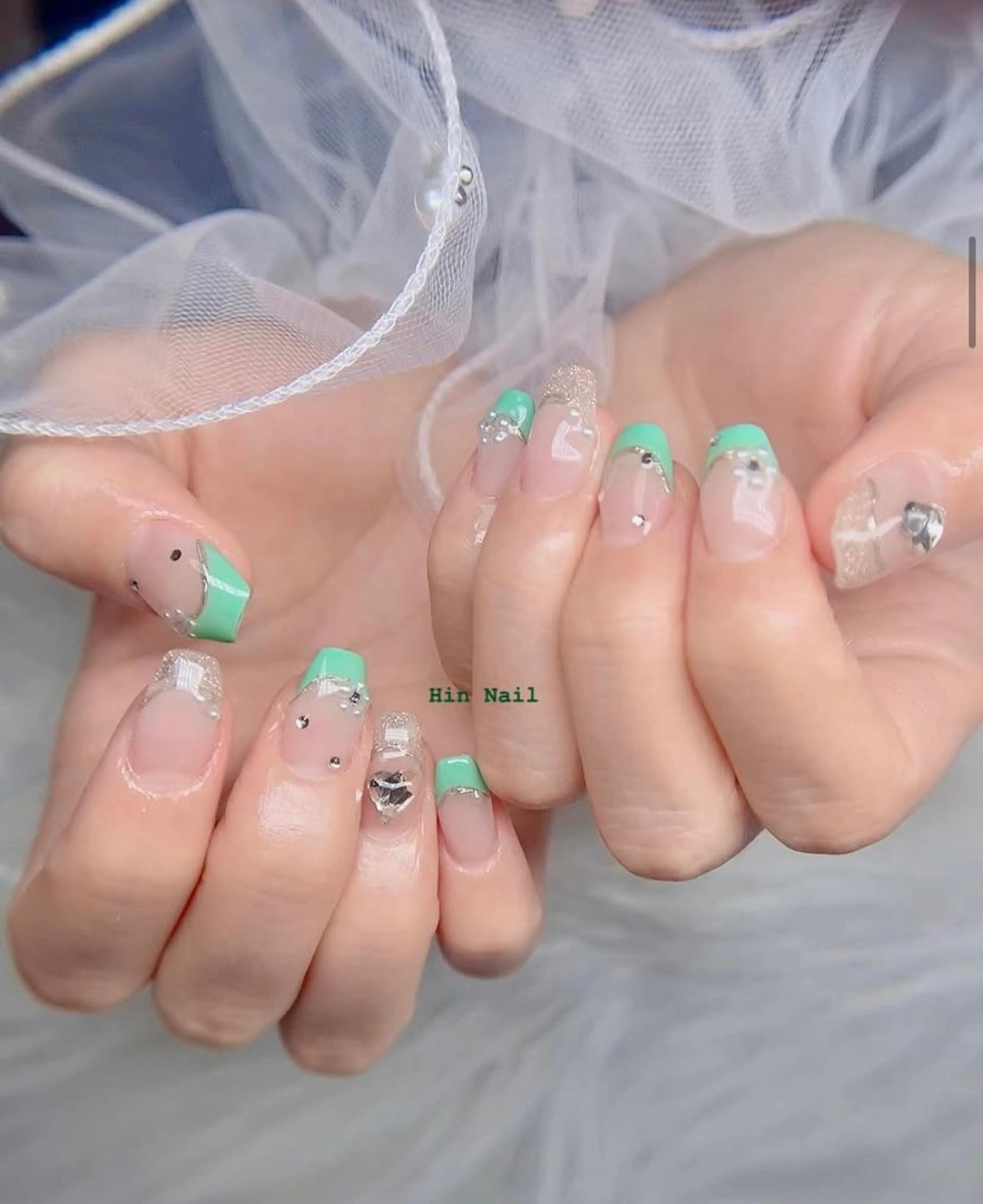 ネイル ハンドネイル Hin Nailsのネイルデザイン