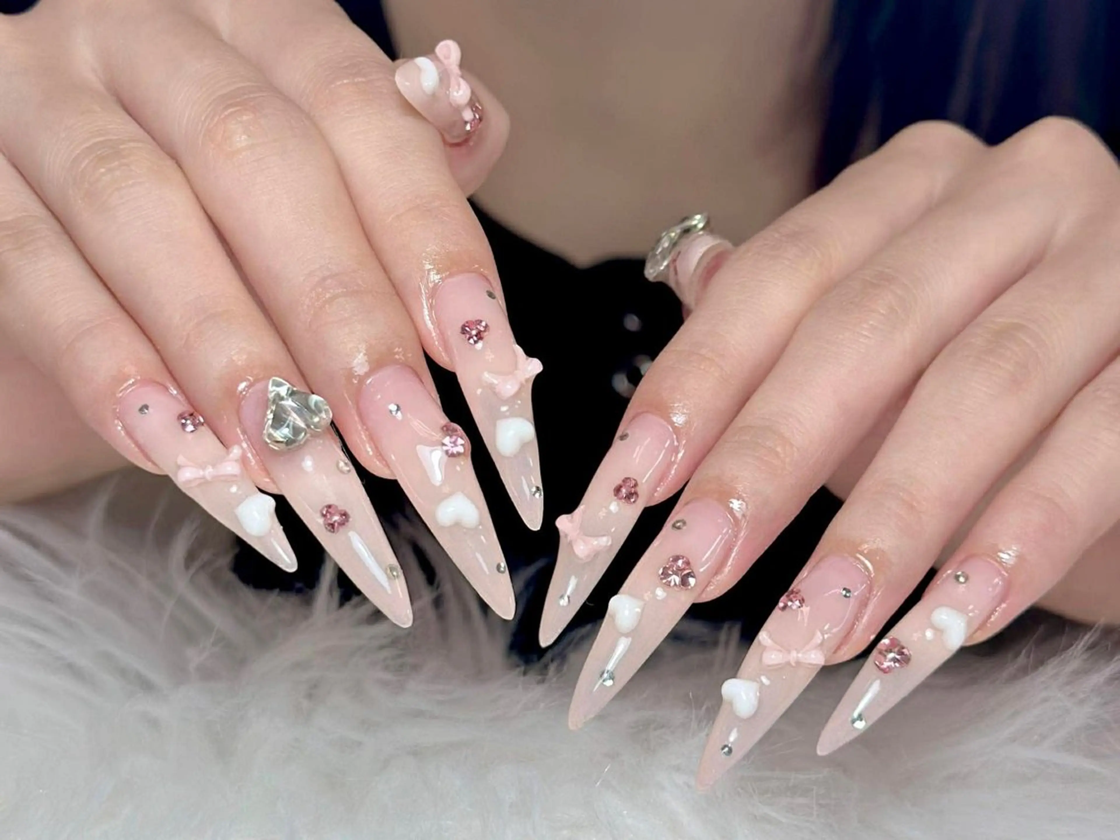 ネイル キラキラネイル 韓国ネイル マグネットネイル ニュアンスネイル ショートネイル ハンドネイル sorako nailのネイルデザイン