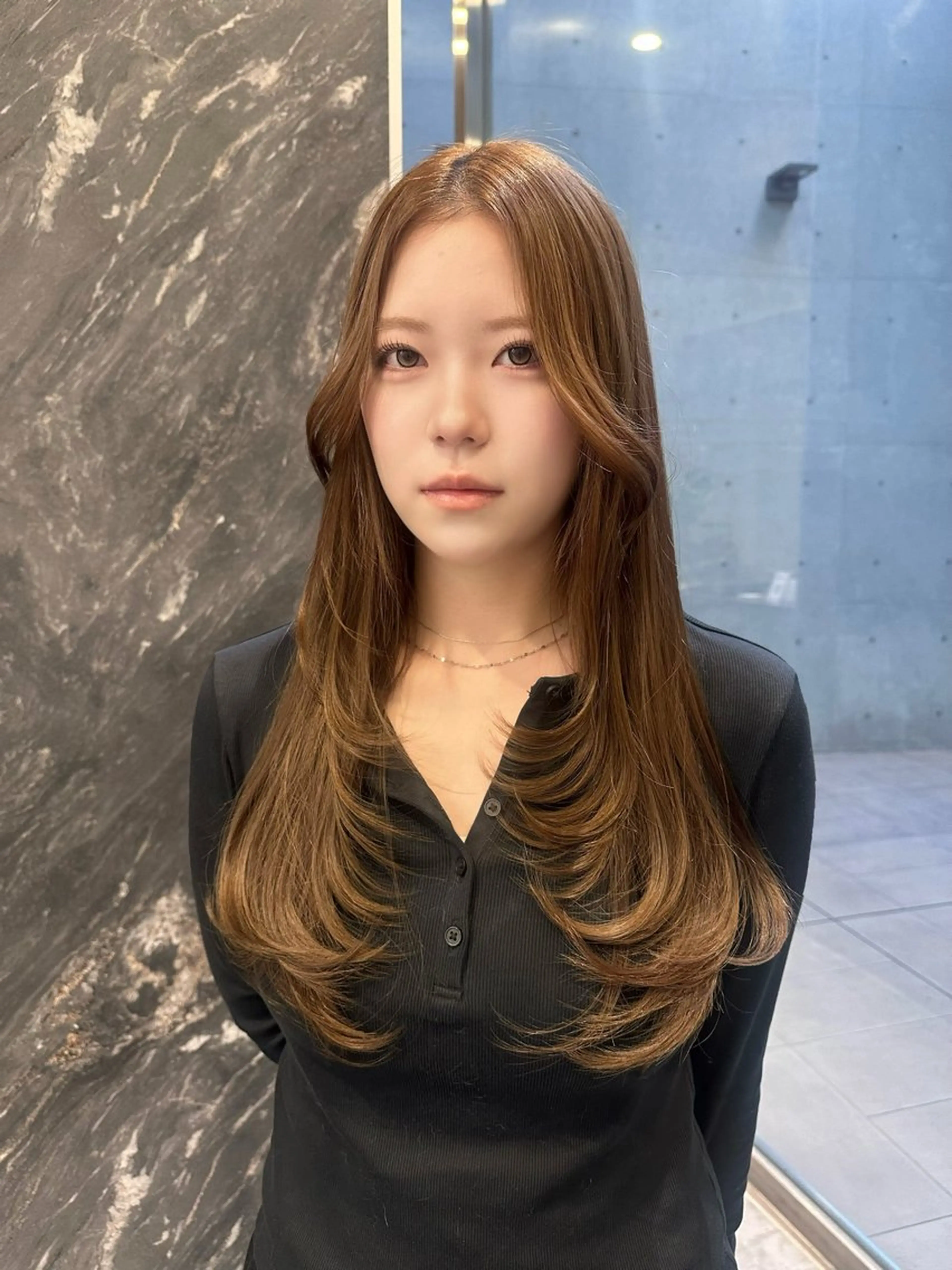 ロング 顔まわりレイヤー レイヤーカット カット RiA/レイヤーカッ ト/ハッシュカットのヘアスタイル