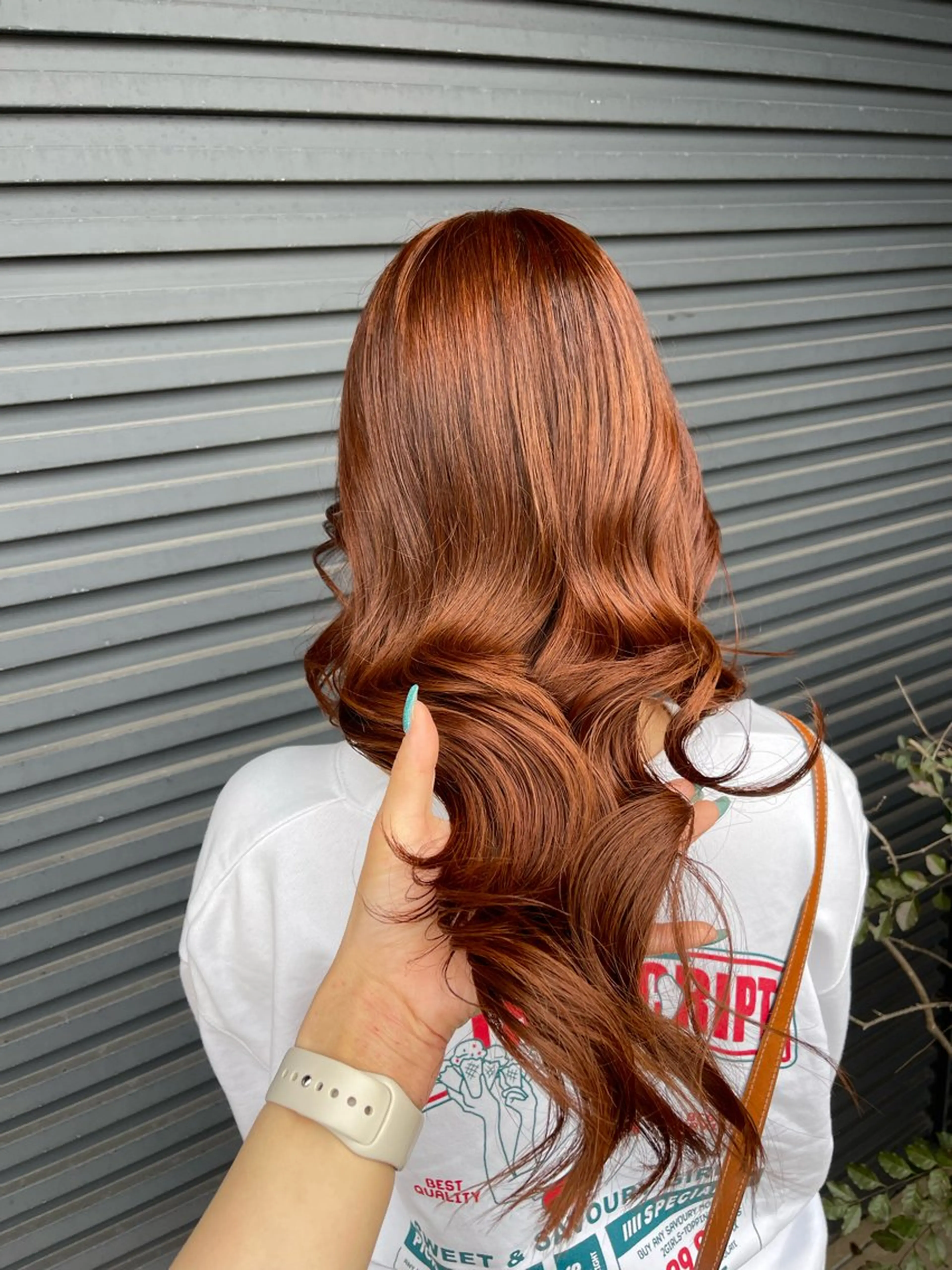 ロング カラー オレンジ カット ヘアカラー SALOWIN / manaka 🪽のヘアスタイル