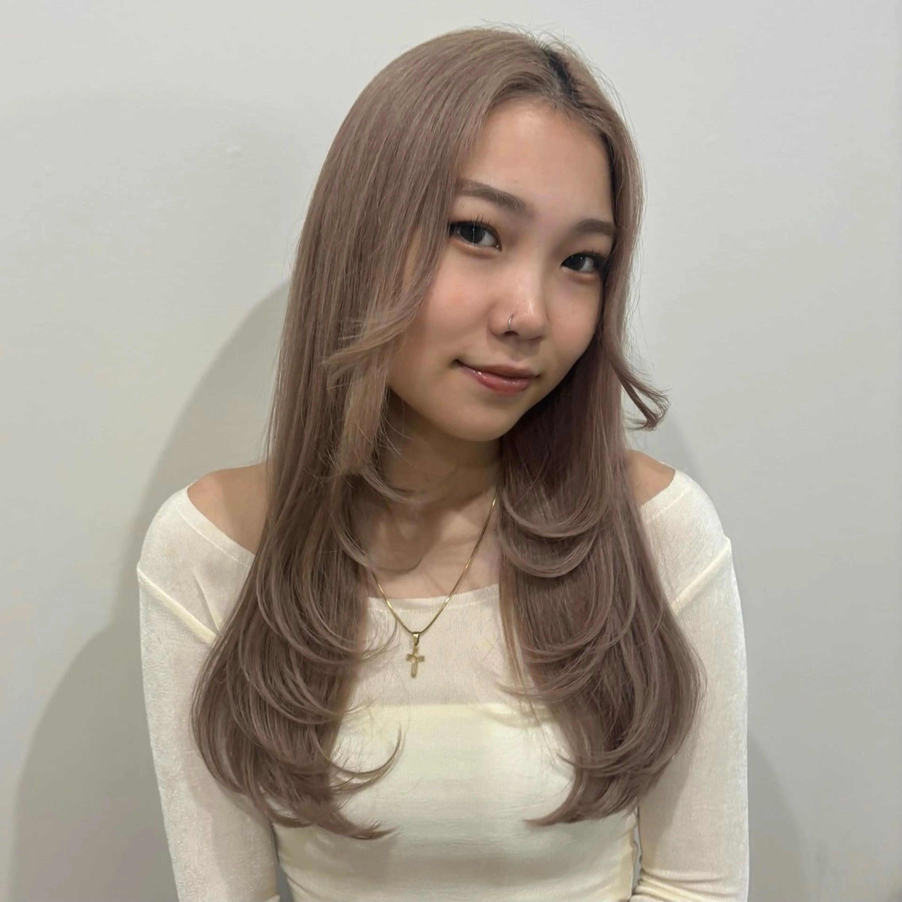 ロング トリートメント 美容室ORIKA AI レイヤーカットのヘアスタイル