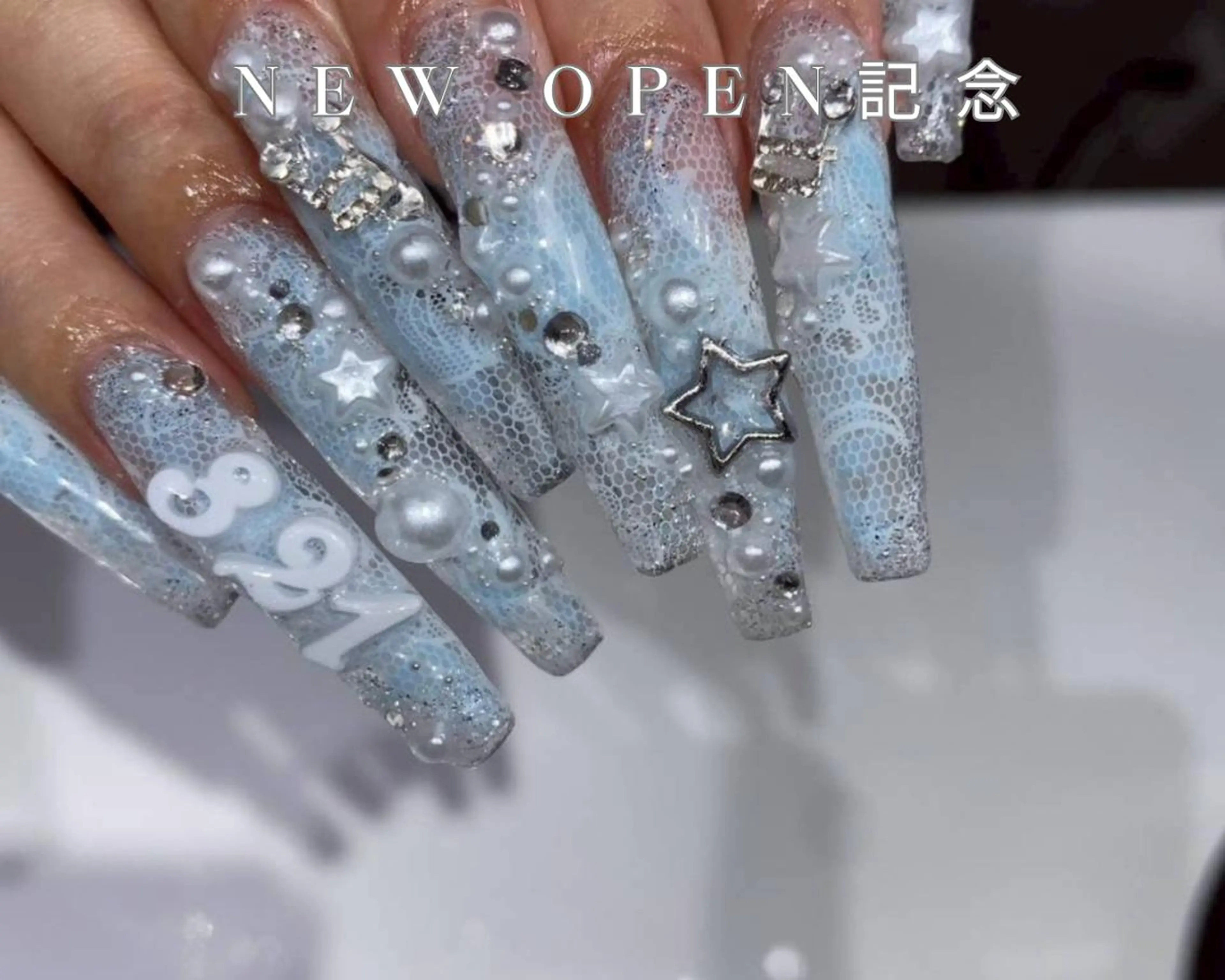 ネイル オーロラネイル ボルドー クリアネイル フラッシュネイル フットネイル 長さだし/持ち込み 2me心斎橋moeaのネイルデザイン