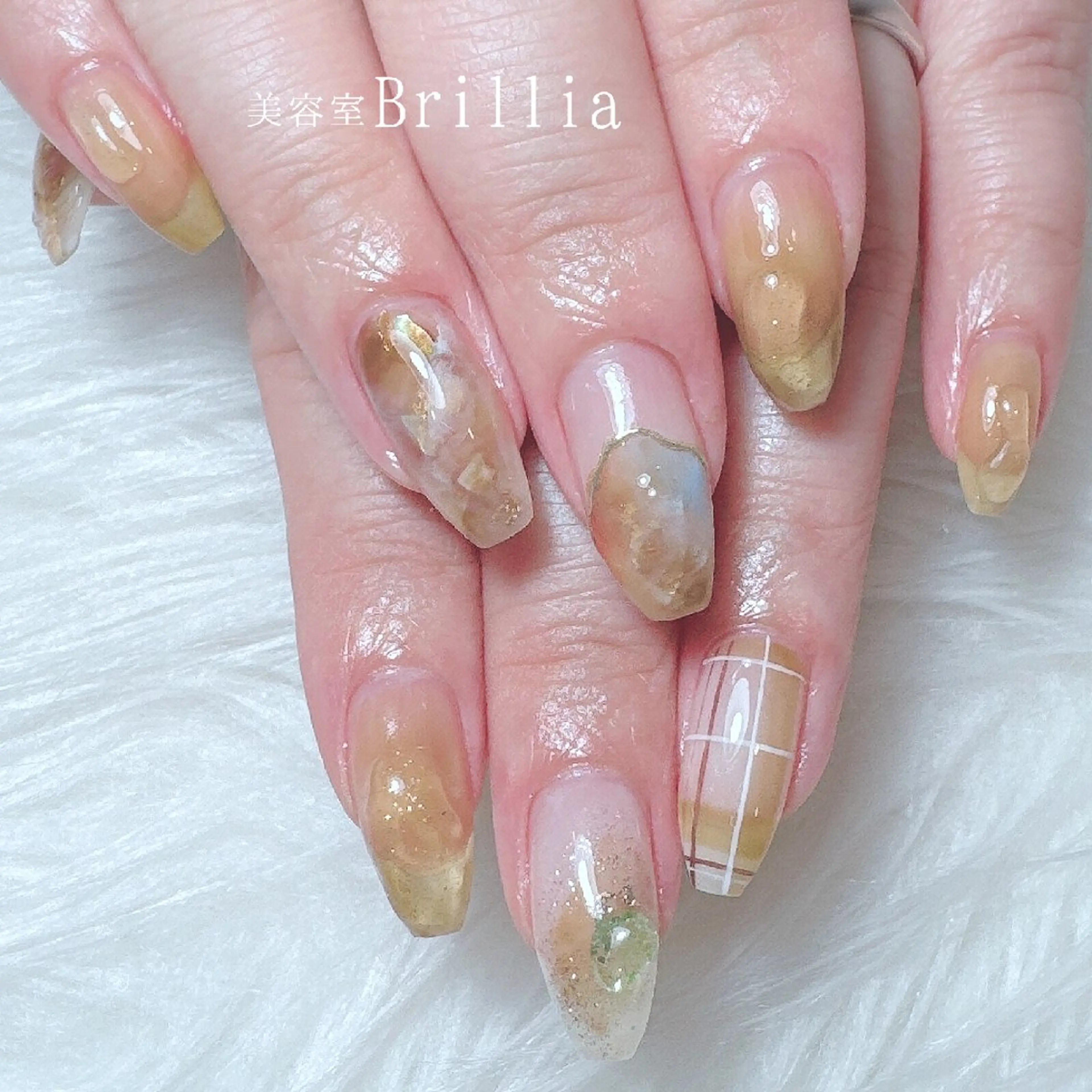 ネイル ハンドネイル 柴田 彩のネイルデザイン