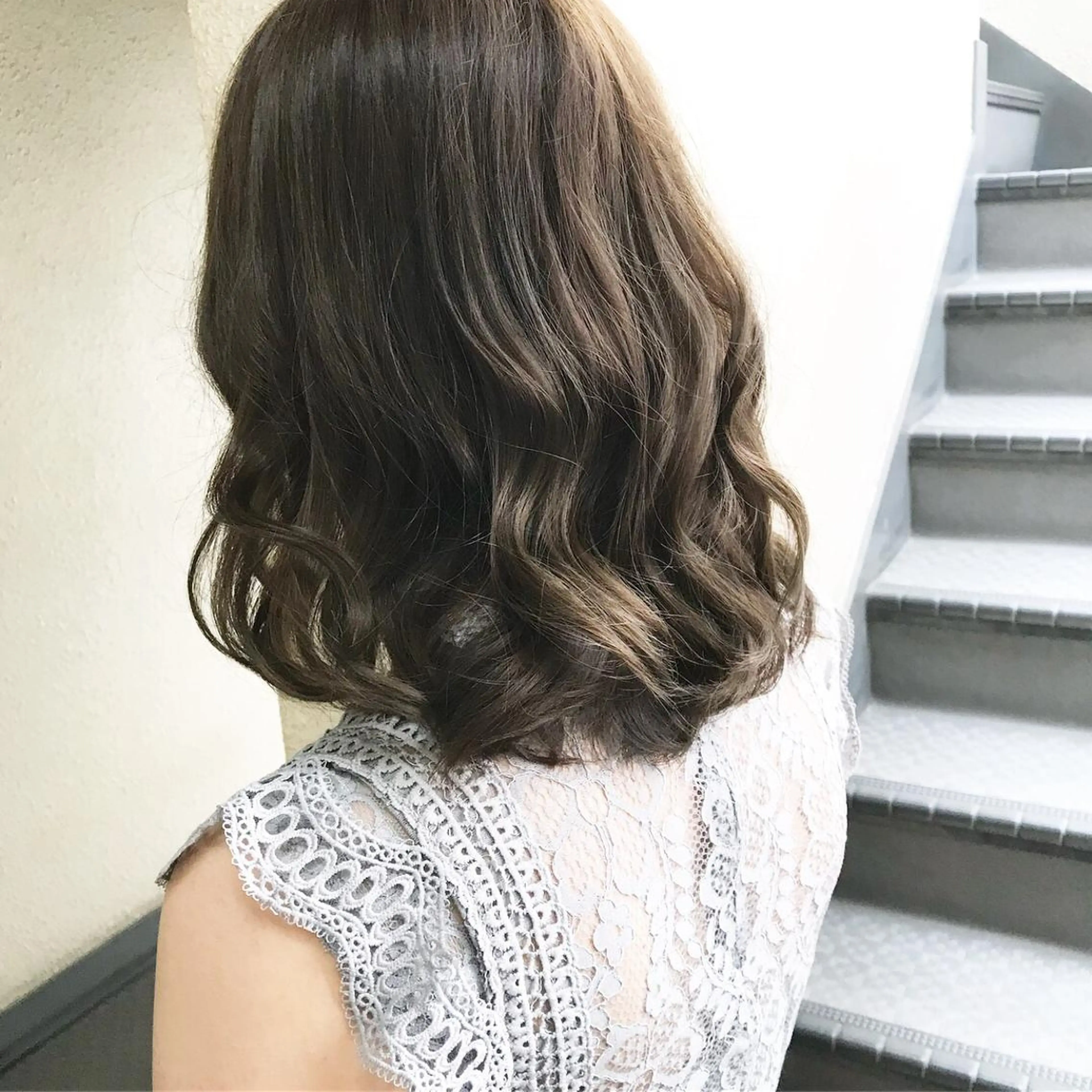 ミディアム カラー グレージュ オリーブグレージュ オリーブグレー カット ヘアカラー トリートメント 💎髪質改善💎 デザイナーshinのヘアスタイル