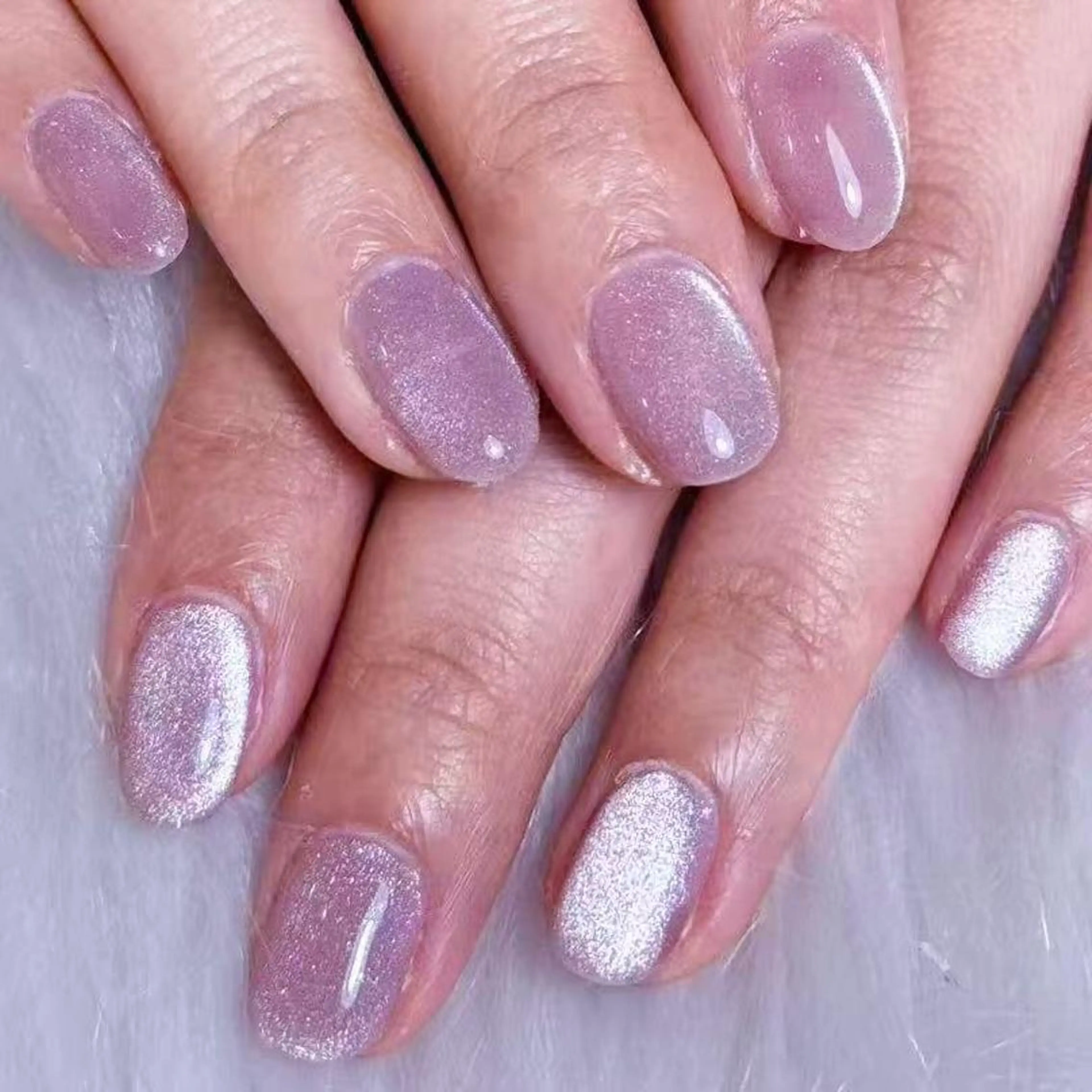 ネイル アートネイル オーロラネイル ガーリー キラキラネイル 韓国ネイル リナ 💅のネイルデザイン