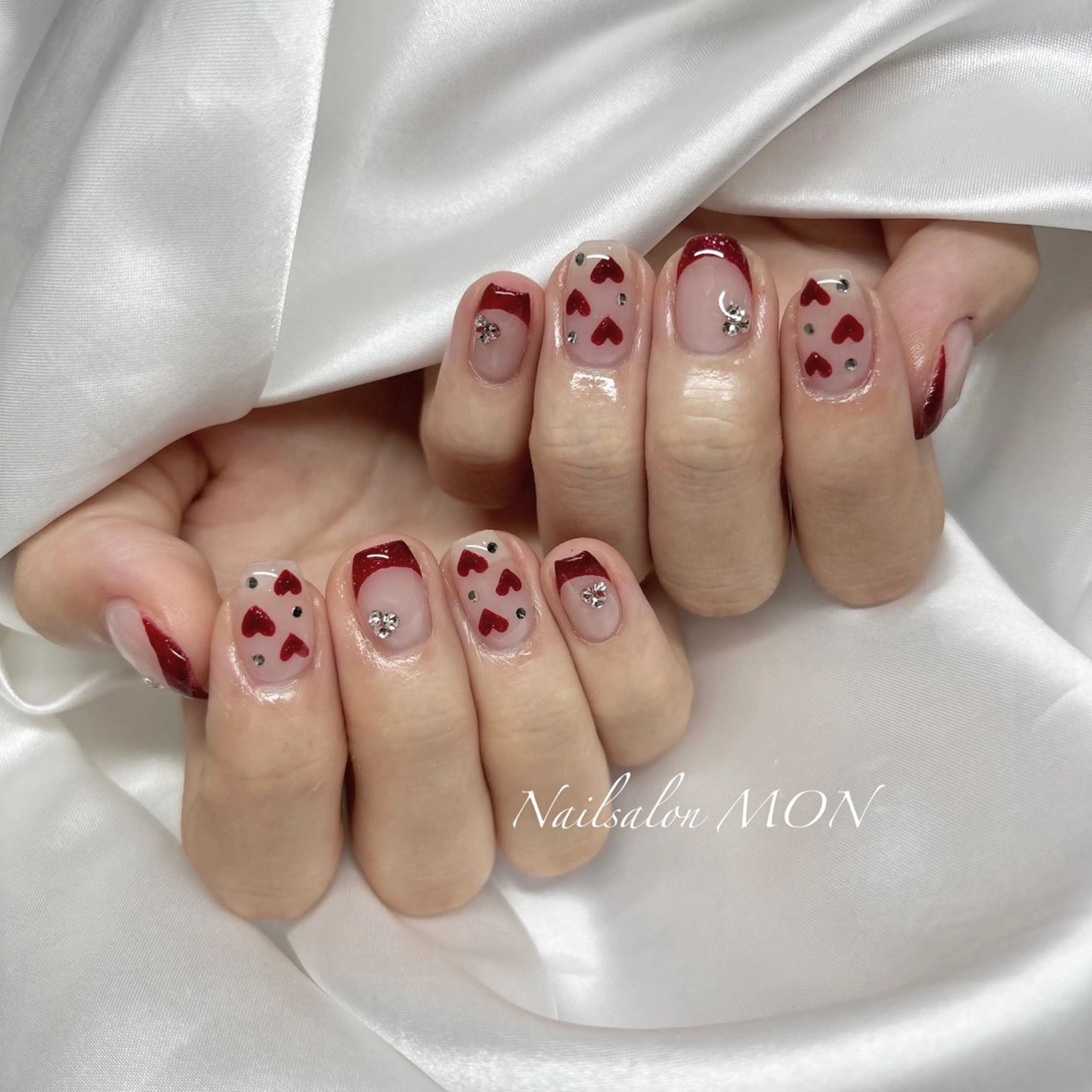 ネイル ストーンネイル ハンドネイル Nailsalon MONのネイルデザイン