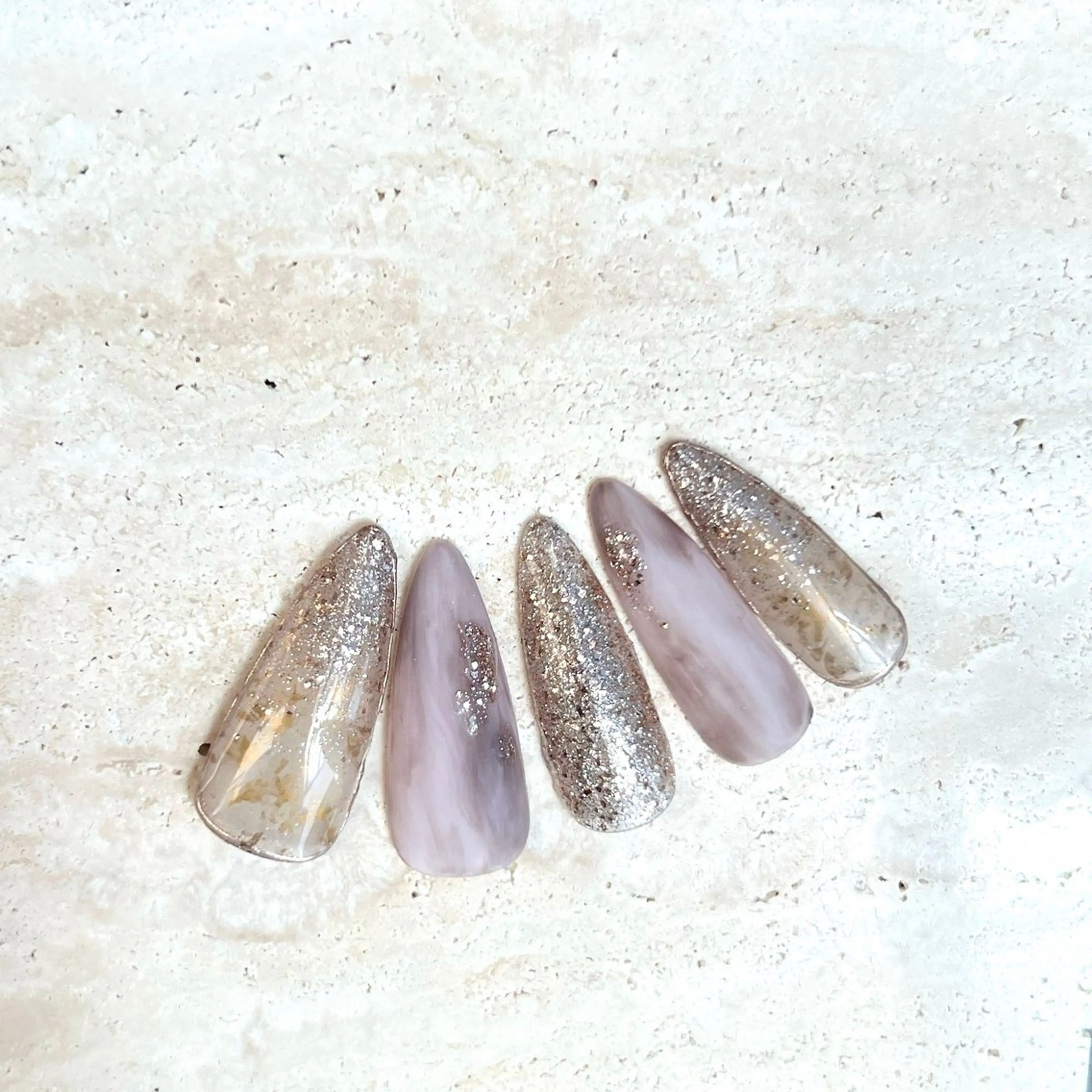 ネイル Feather MAIのマツエク・マツパデザイン