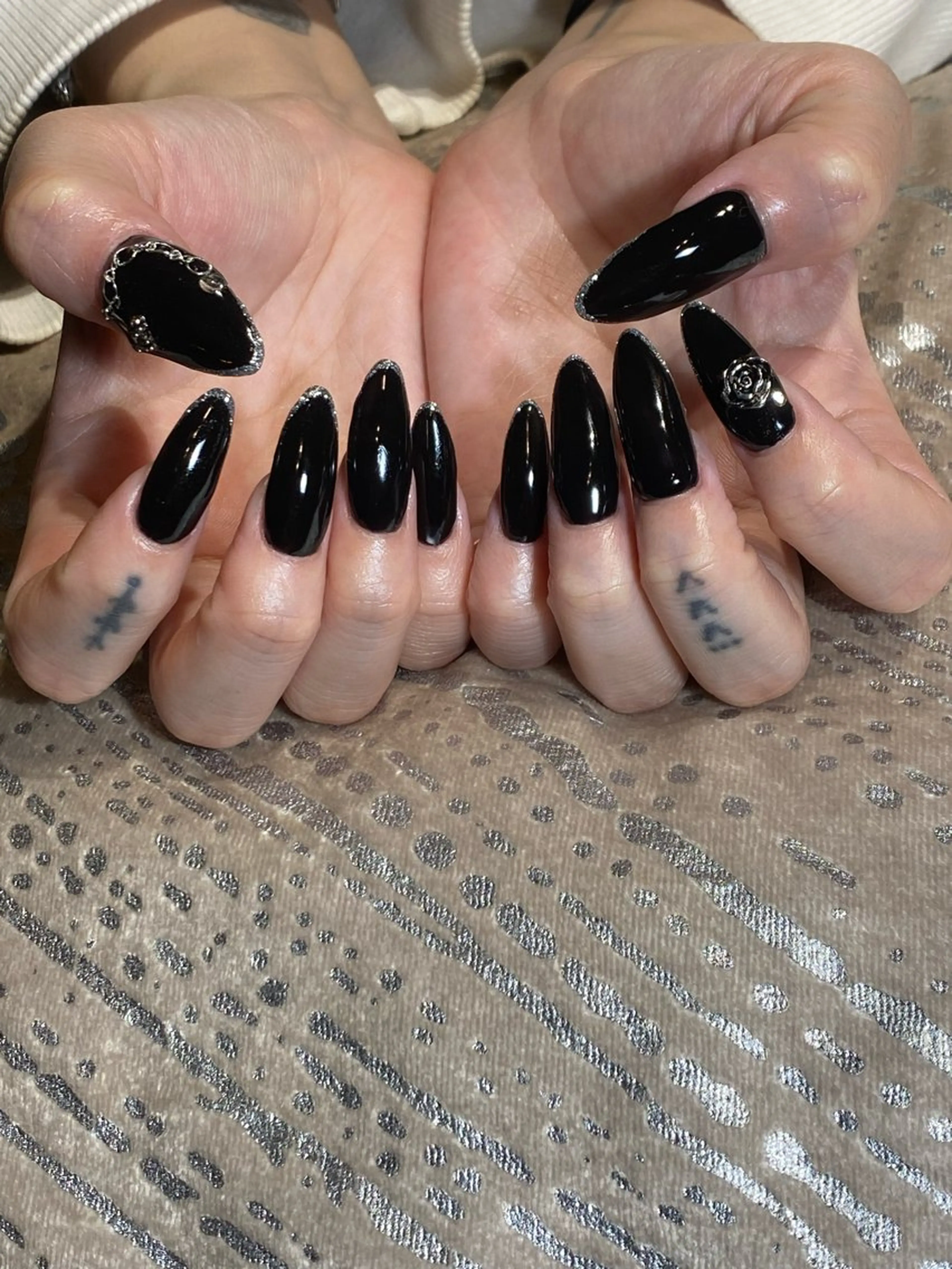 ネイル Flore (フロール)の眉毛・アイブロウイメージ