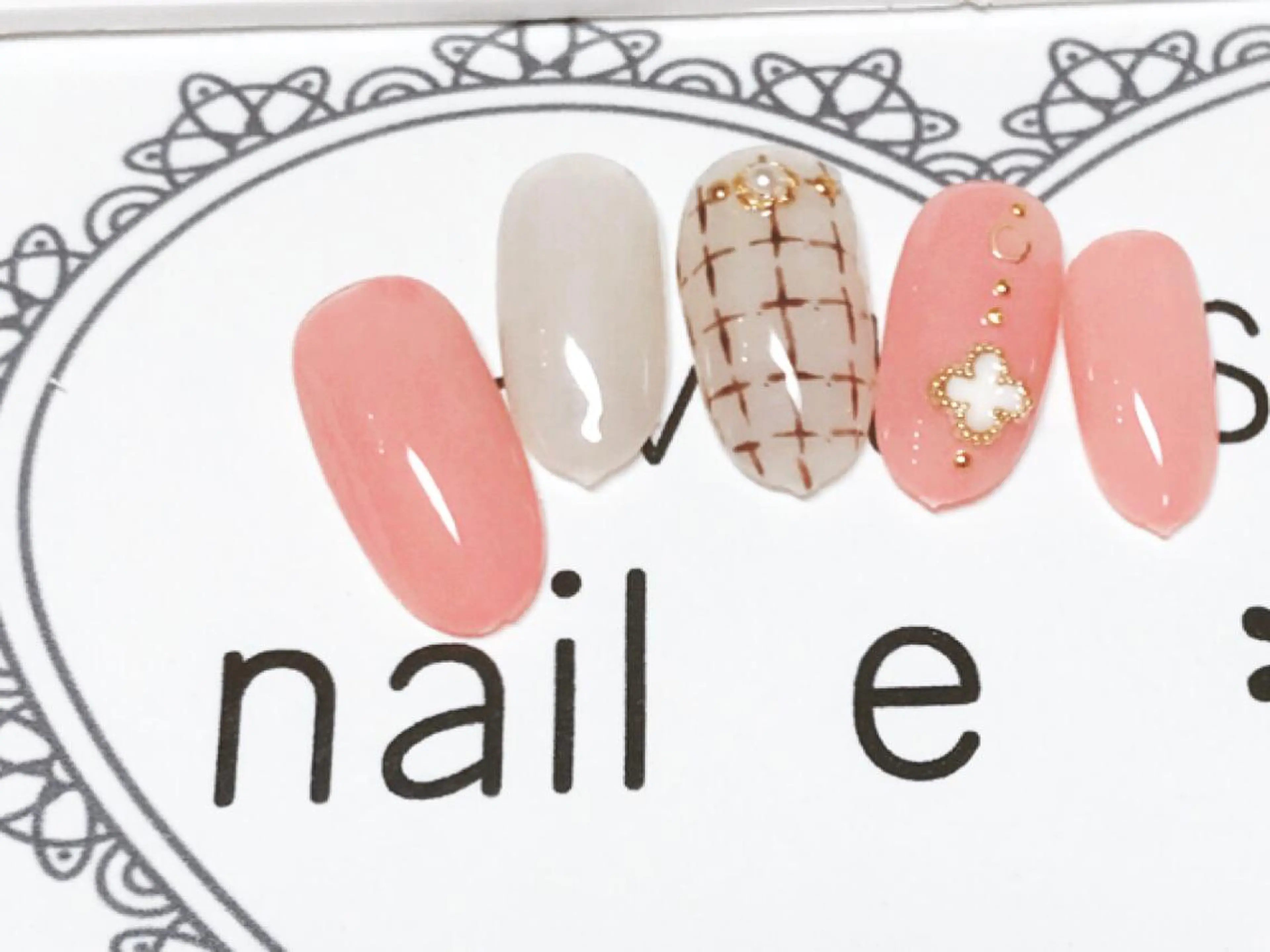 ネイル サロン ド イロハ所属・サロンドイロハ e.satoのネイルデザイン