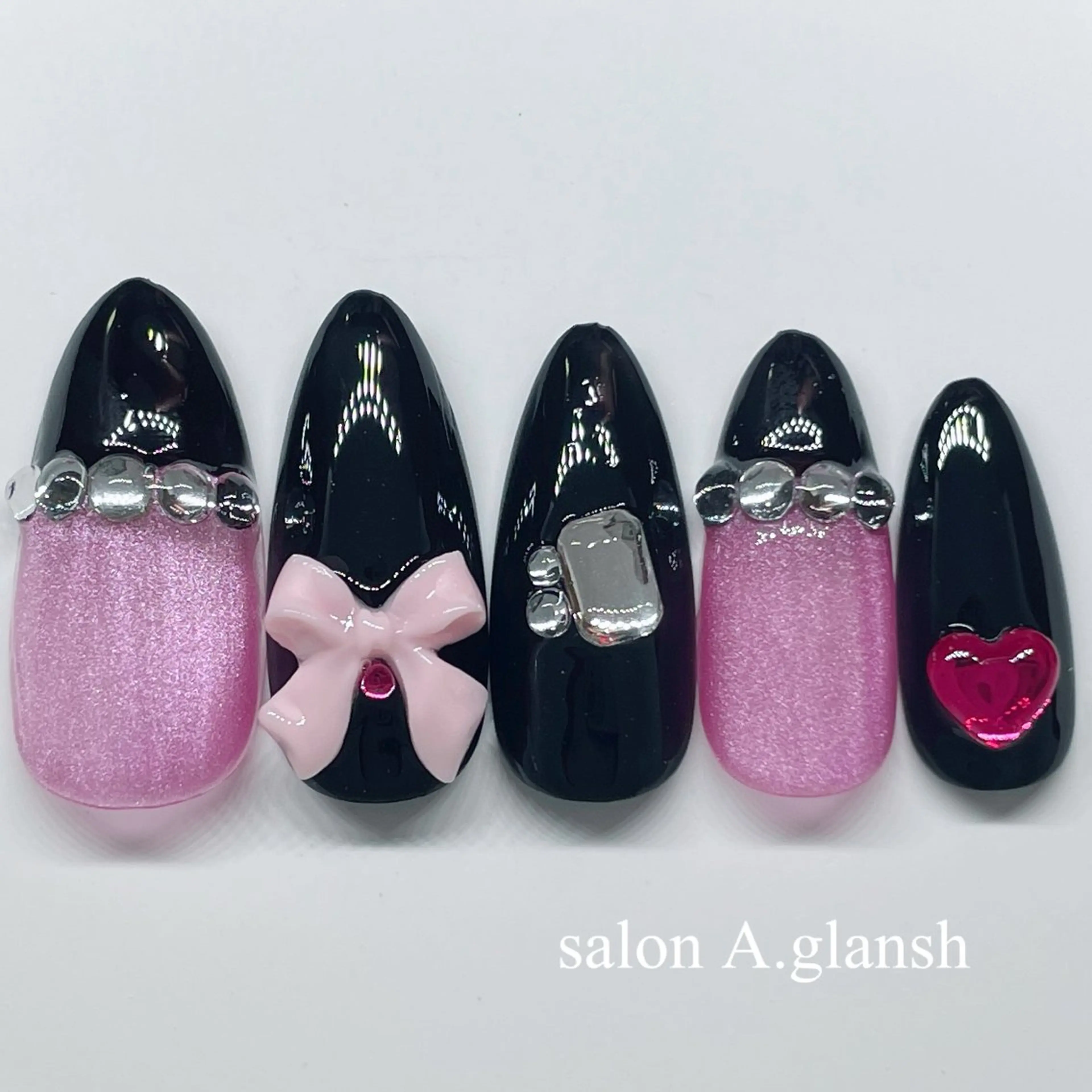 ネイル ハンドネイル 肌質改善salon♪ 効果がわかる♪南森町のネイルデザイン