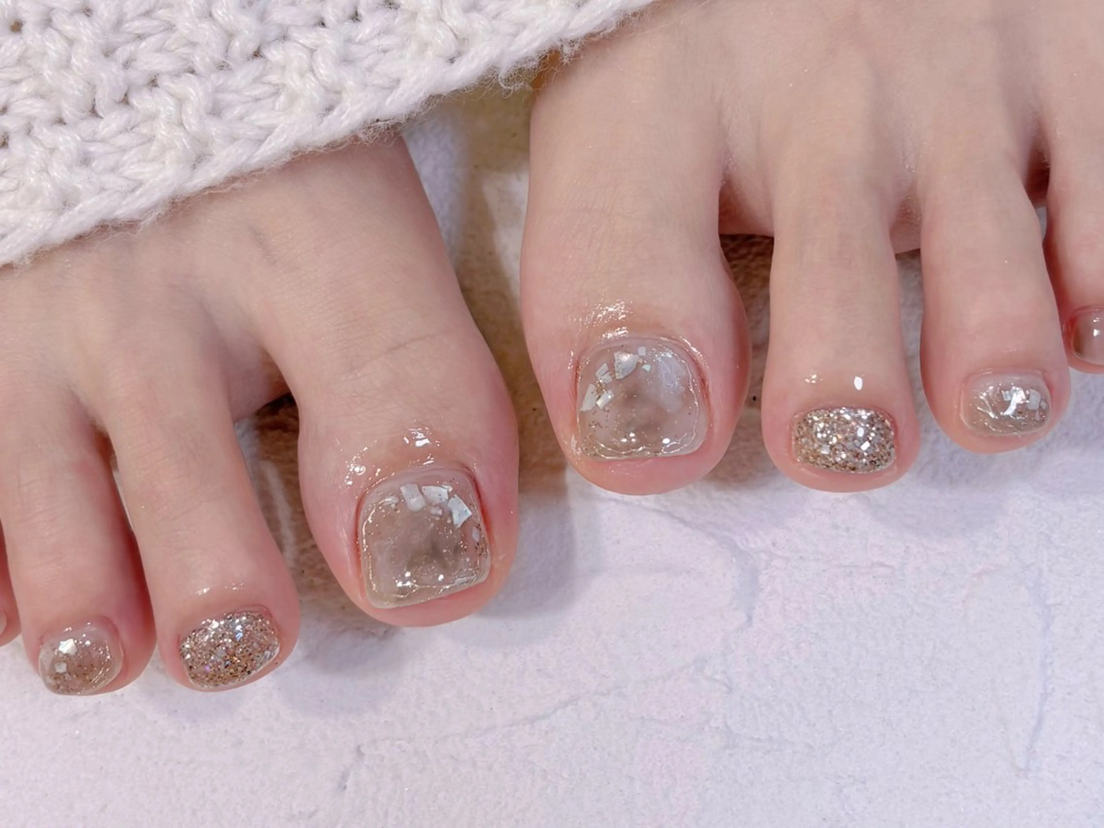 ネイル オーロラネイル チークネイル フレンチネイル ジェルネイル ガラスフレンチ フットネイル Nail Jolieのネイルデザイン